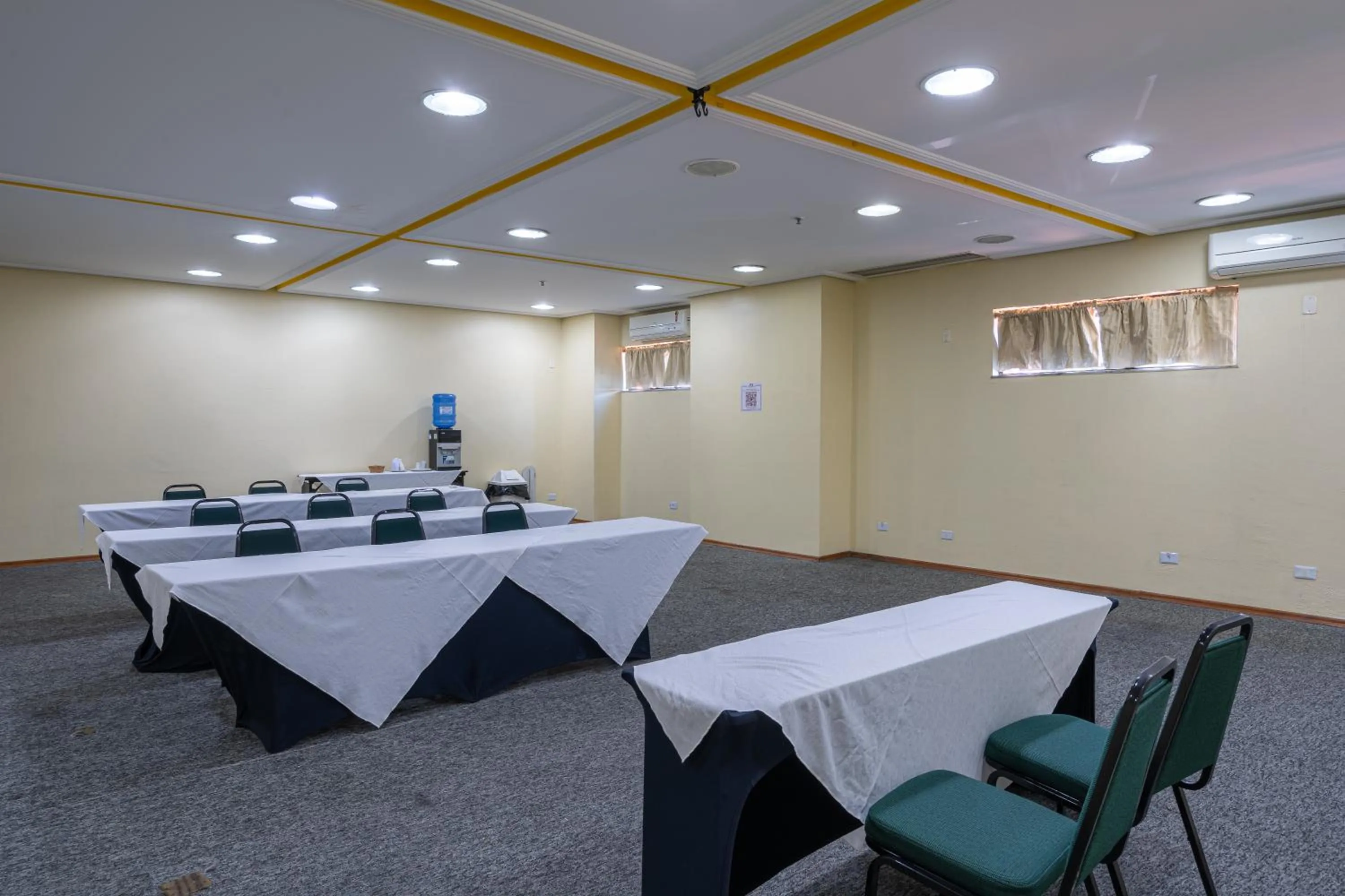 Meeting/conference room in Carlton Plaza São José dos Campos