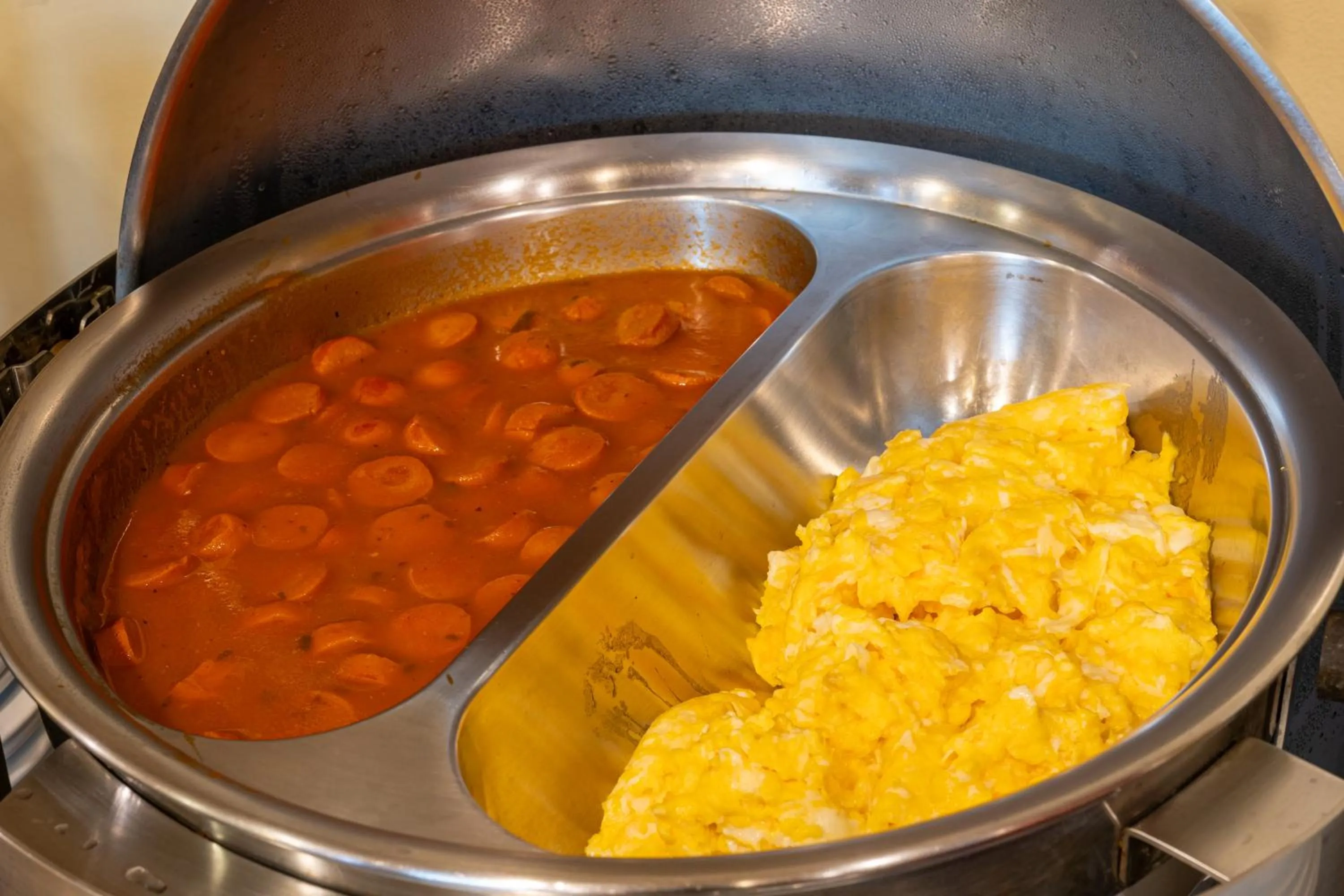 Food and drinks in Carlton Plaza São José dos Campos