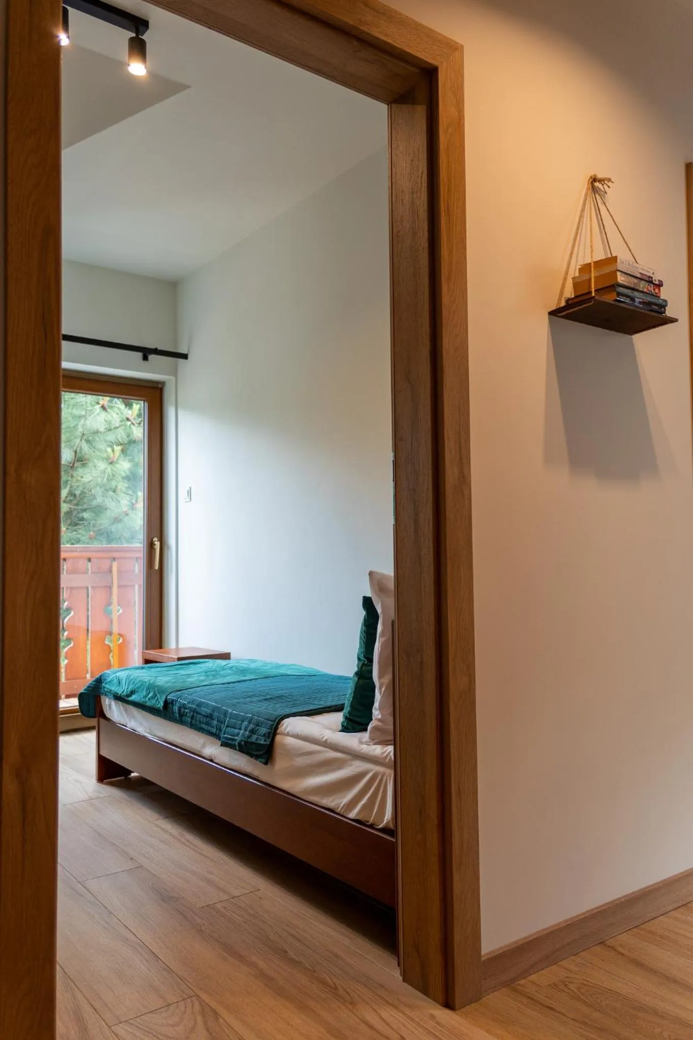 Property building, Bed in Willa i Wzgórze Jerrego Apartamenty i pokoje z widokiem na góry