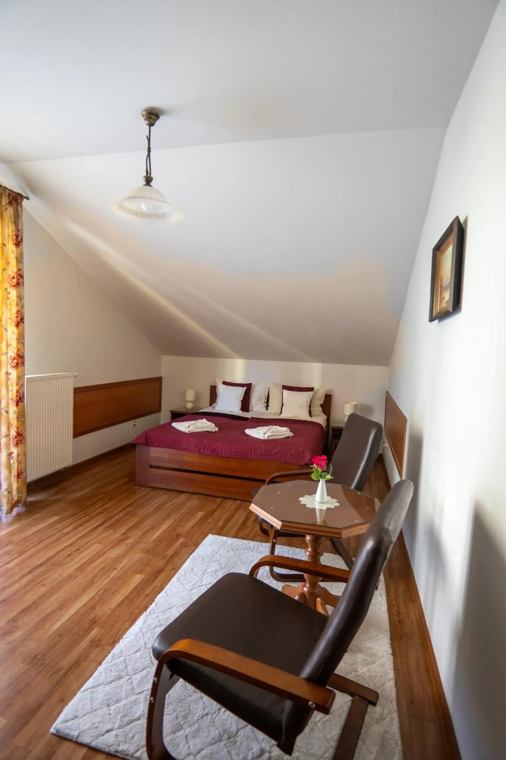 Double Room with Private Bathroom in Willa i Wzgórze Jerrego Apartamenty i pokoje z widokiem na góry Double Room with Private Bathroom in Willa i Wzgórze Jerrego Apartamenty i pokoje z widokiem na góry