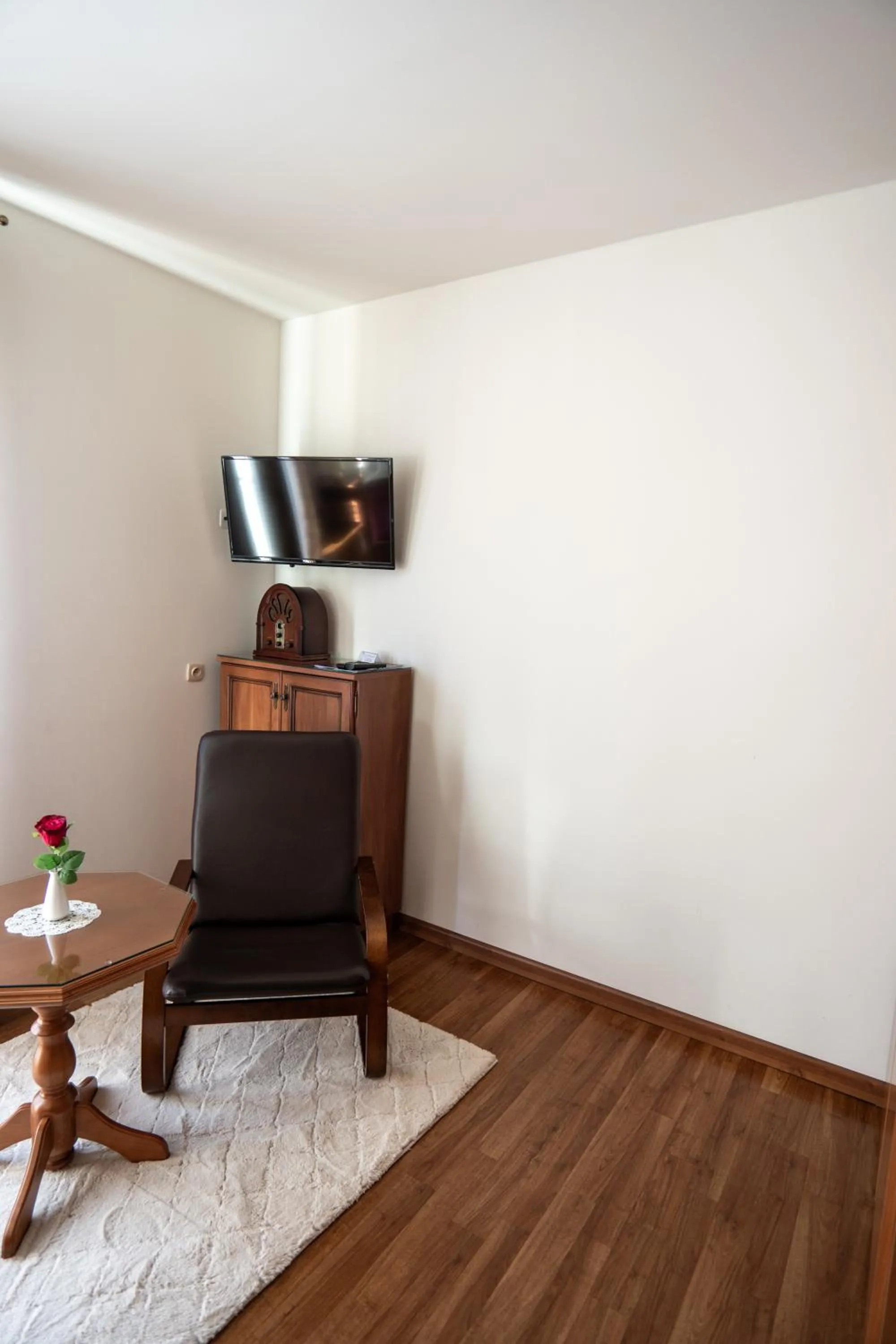 Willa i Wzgórze Jerrego Apartamenty i pokoje z widokiem na góry