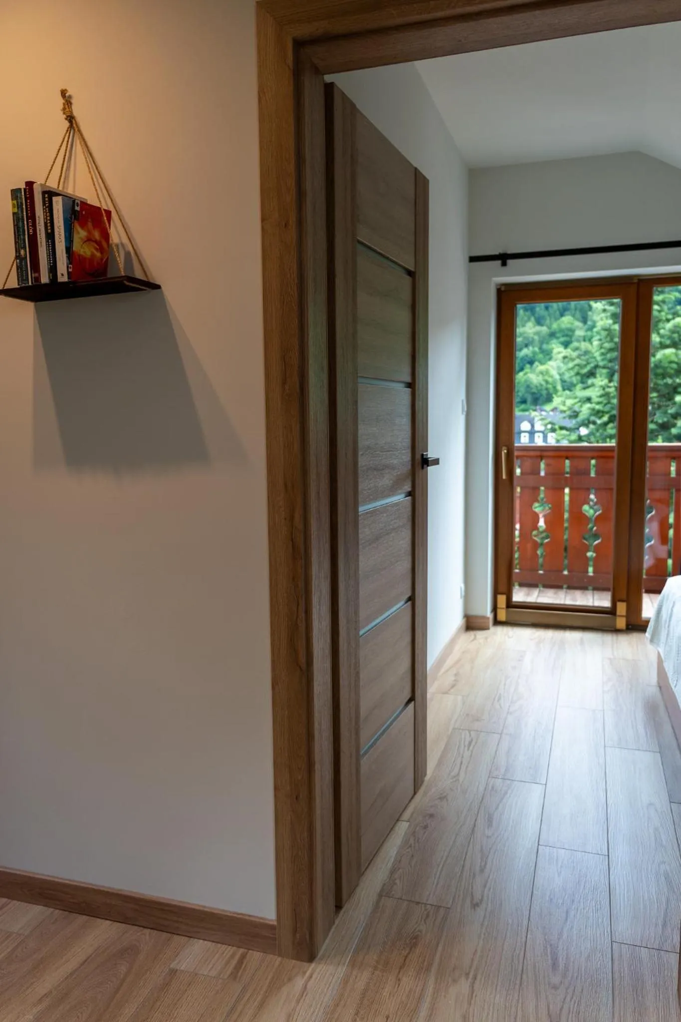 Willa i Wzgórze Jerrego Apartamenty i pokoje z widokiem na góry