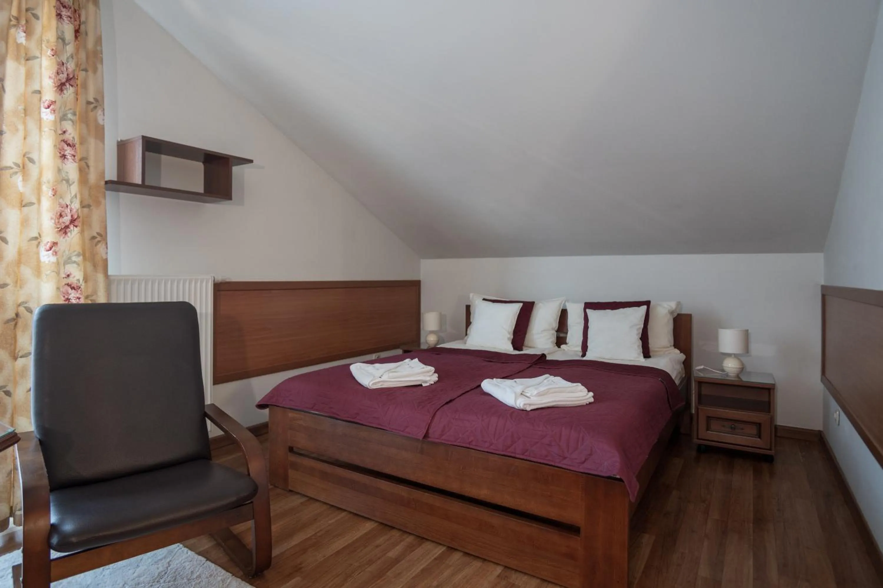 Bed in Willa i Wzgórze Jerrego Apartamenty i pokoje z widokiem na góry