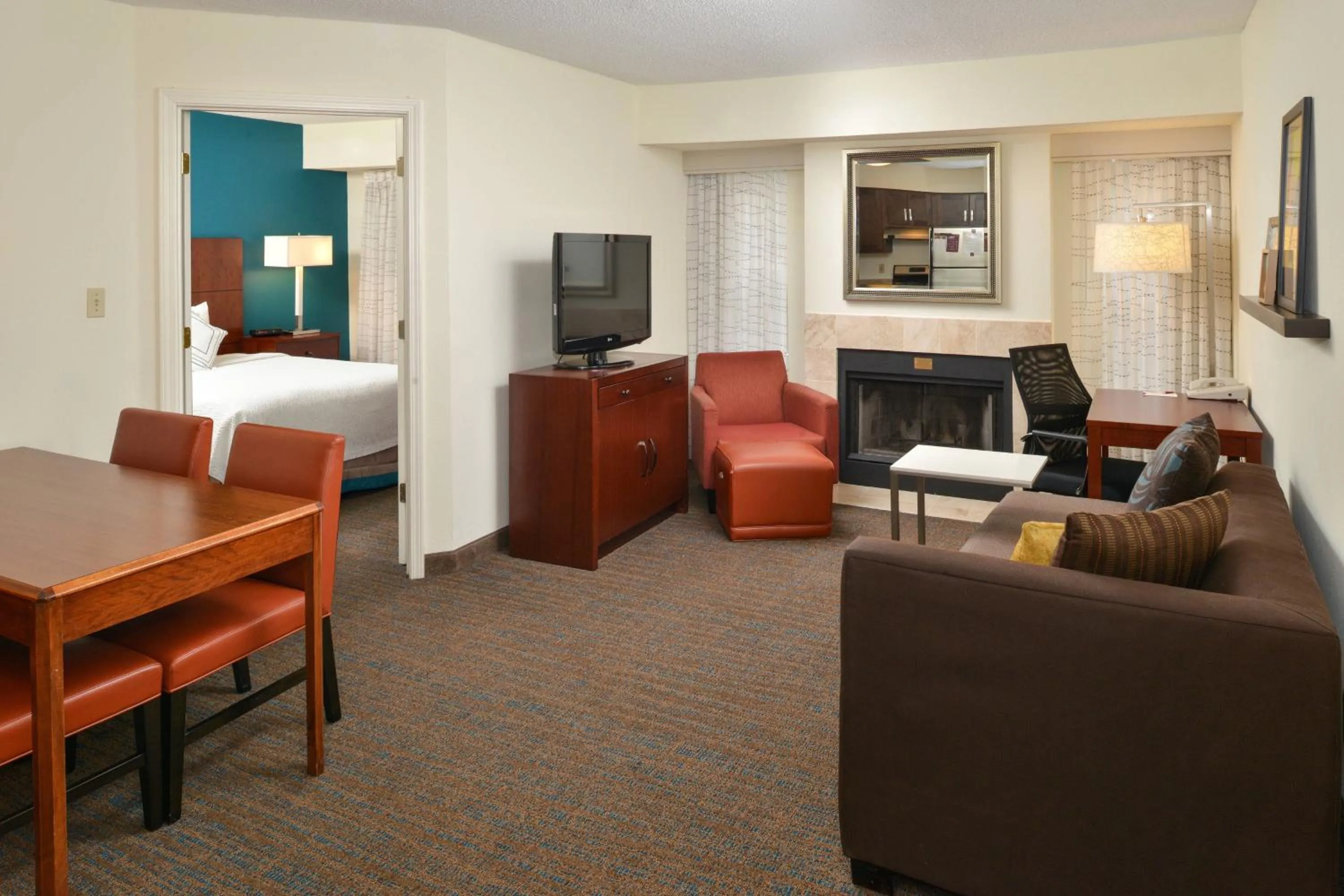 Living room, Bed in Residence Inn Pinehurst Southern Pines