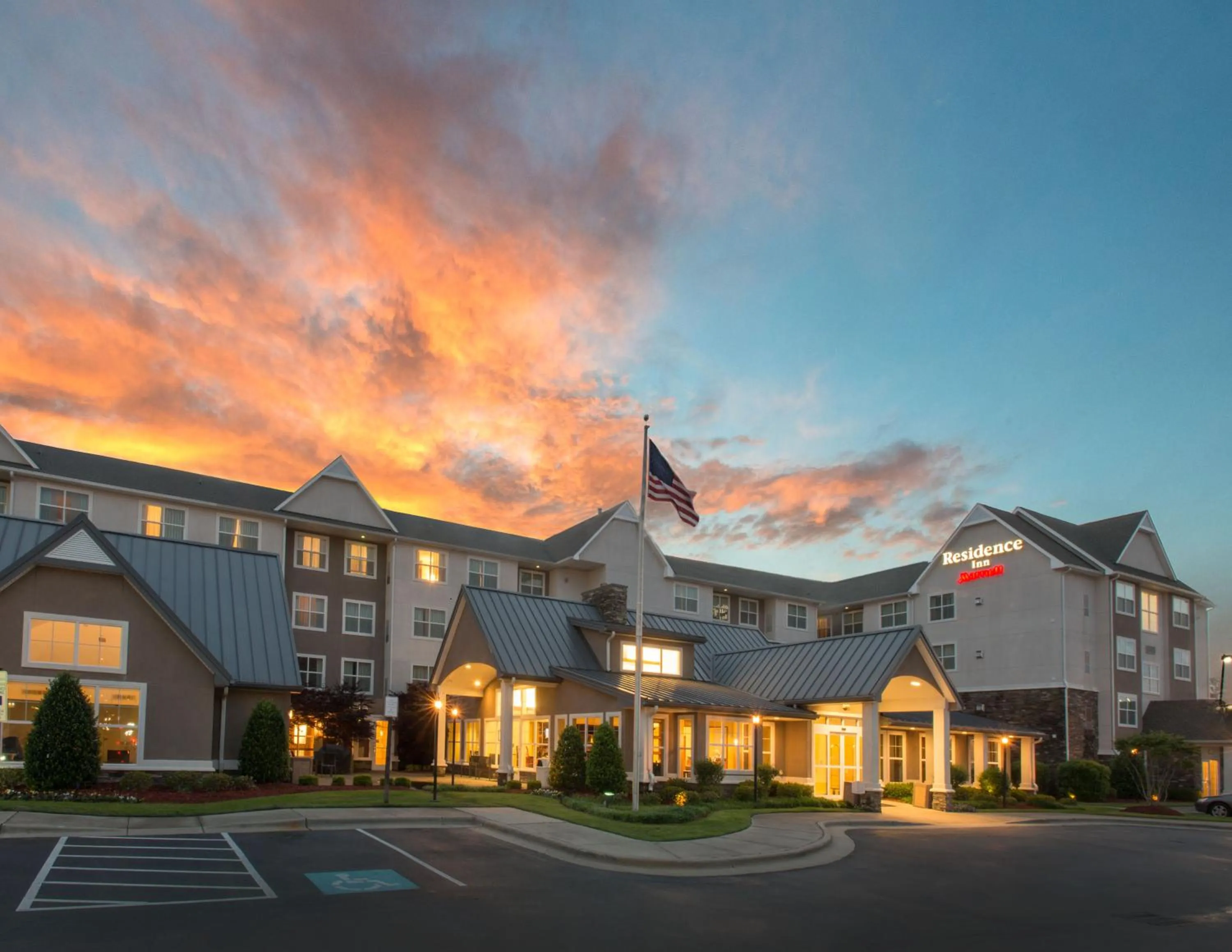Property building in Residence Inn by Marriott Fayetteville Cross Creek