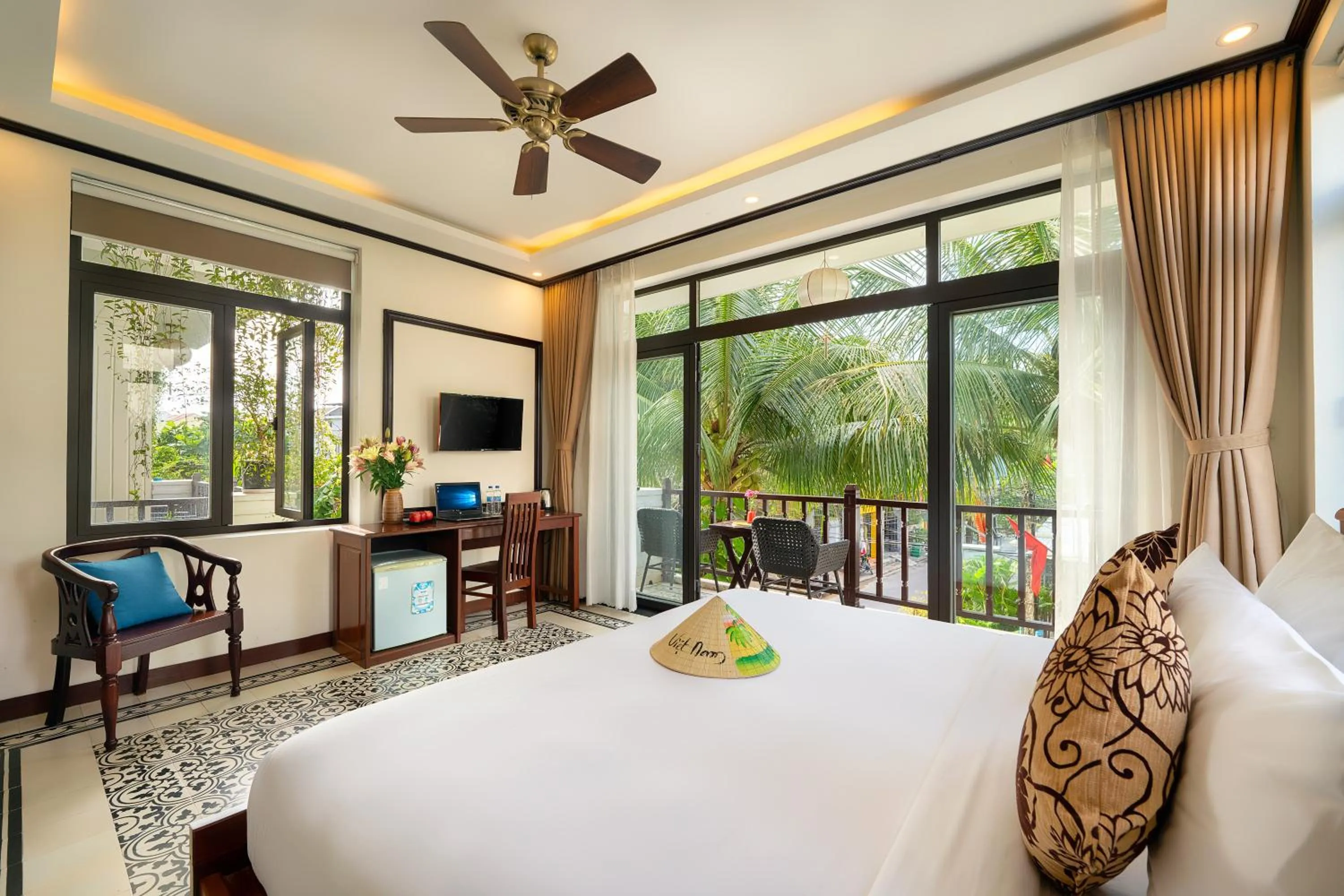 Bed in Hoi An Discovery Villa