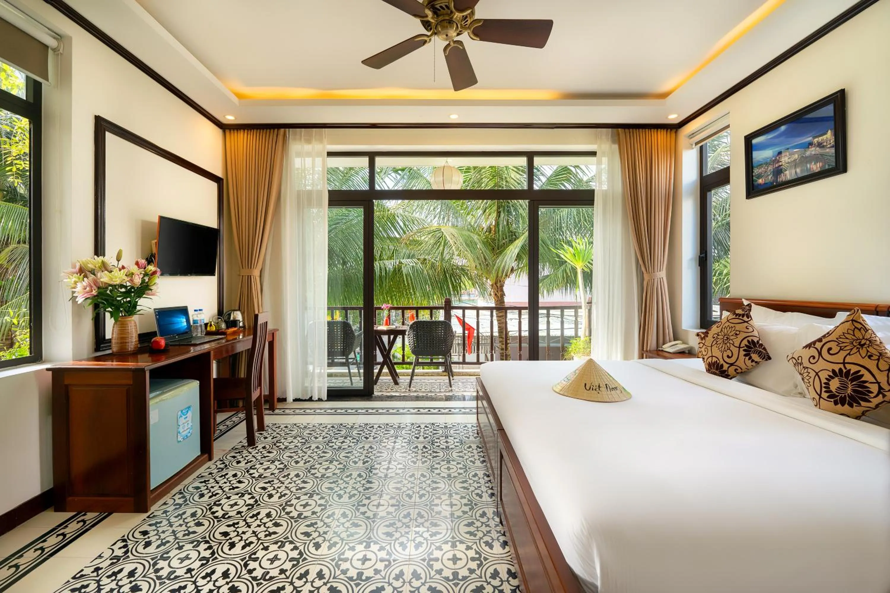 Bed in Hoi An Discovery Villa