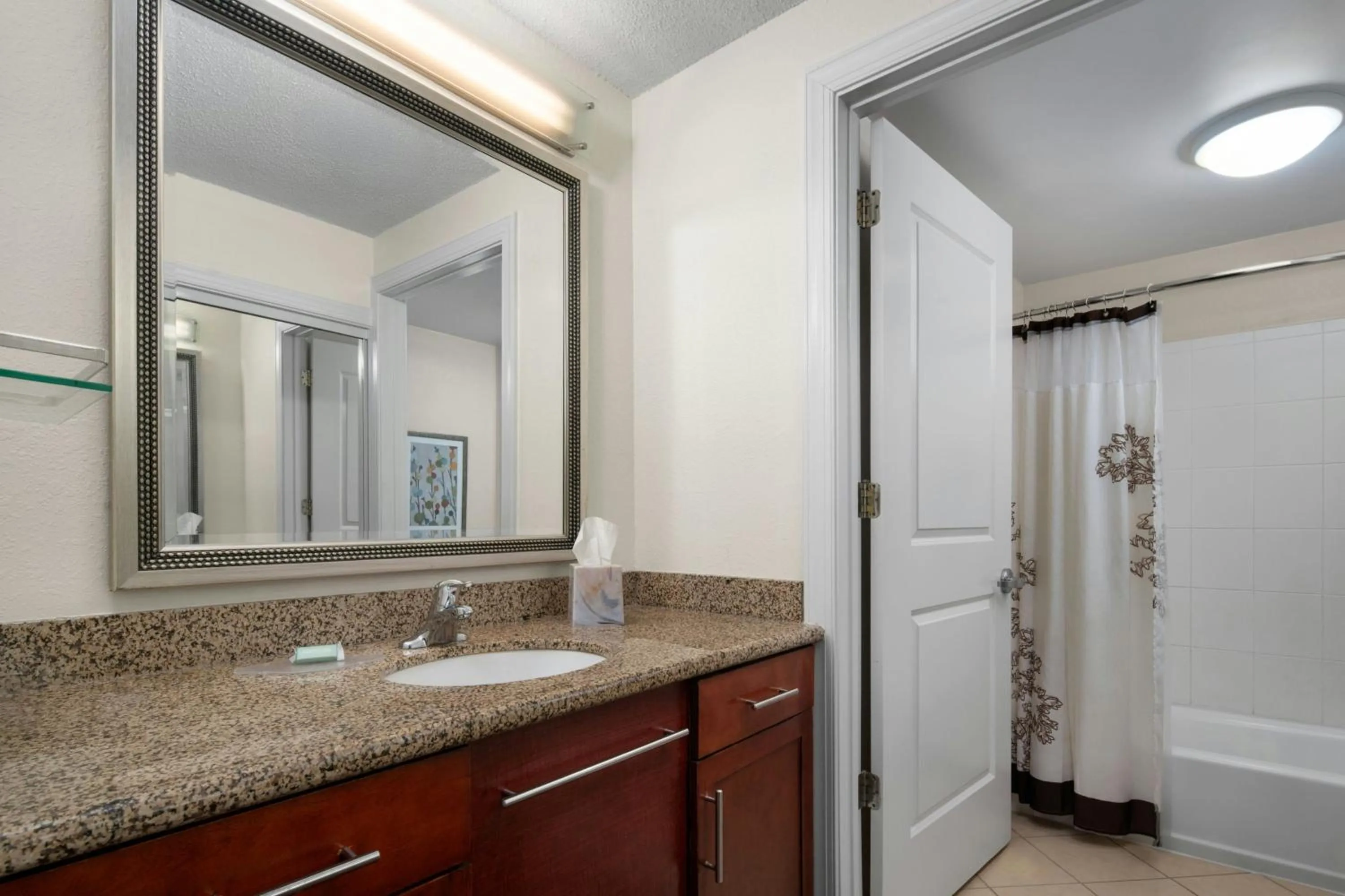 Bathroom in Residence Inn Florence