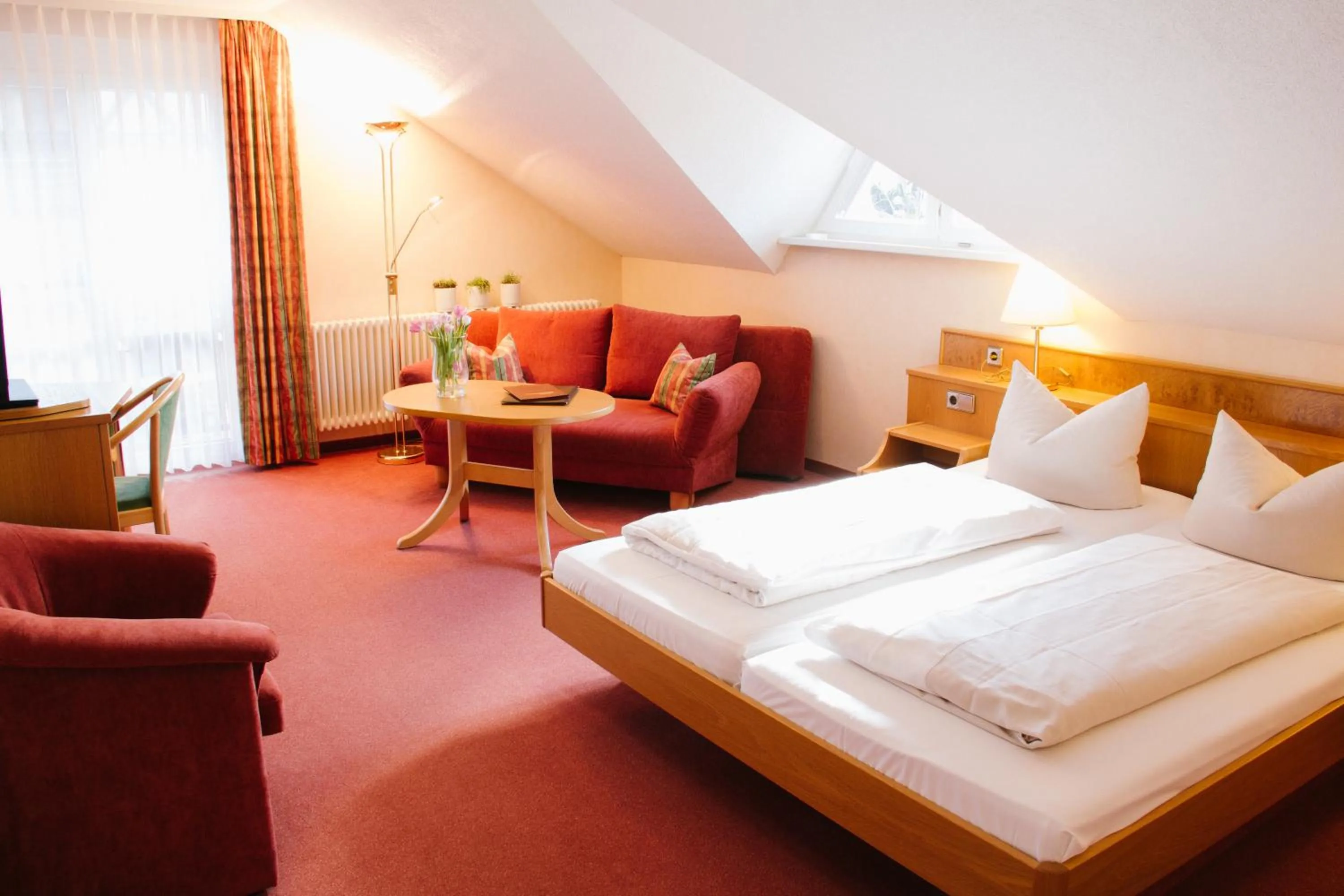 Bed in Hotel-Restaurant Sennhütte im Herzen des Südschwarzwalds