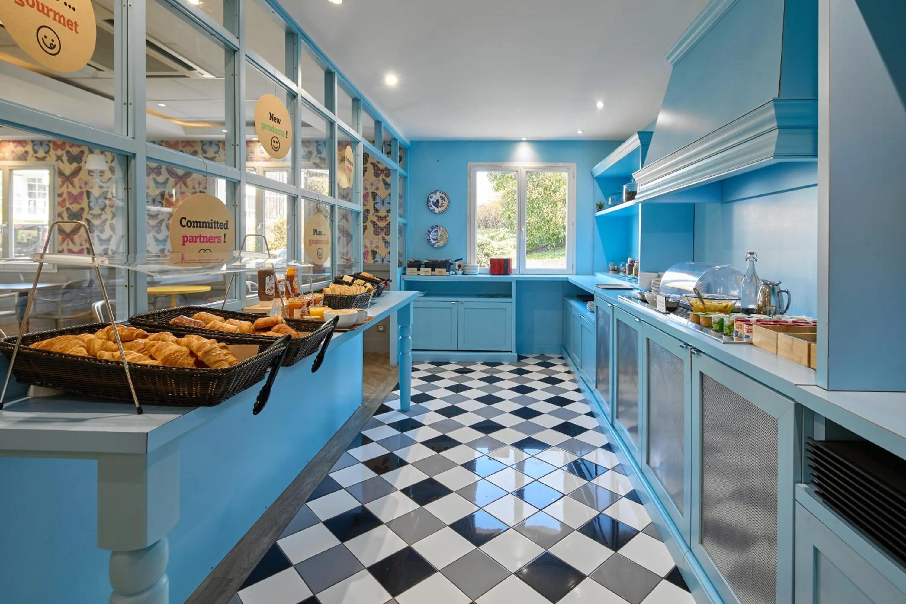 Buffet breakfast in B&B HOTEL Saint-Maur Créteil