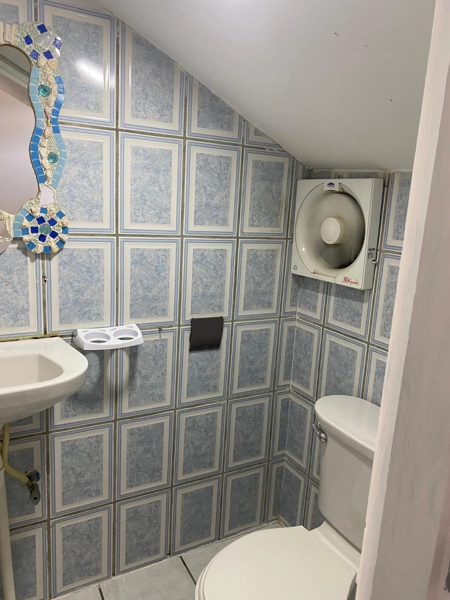 Toilet in Blue View Apartments