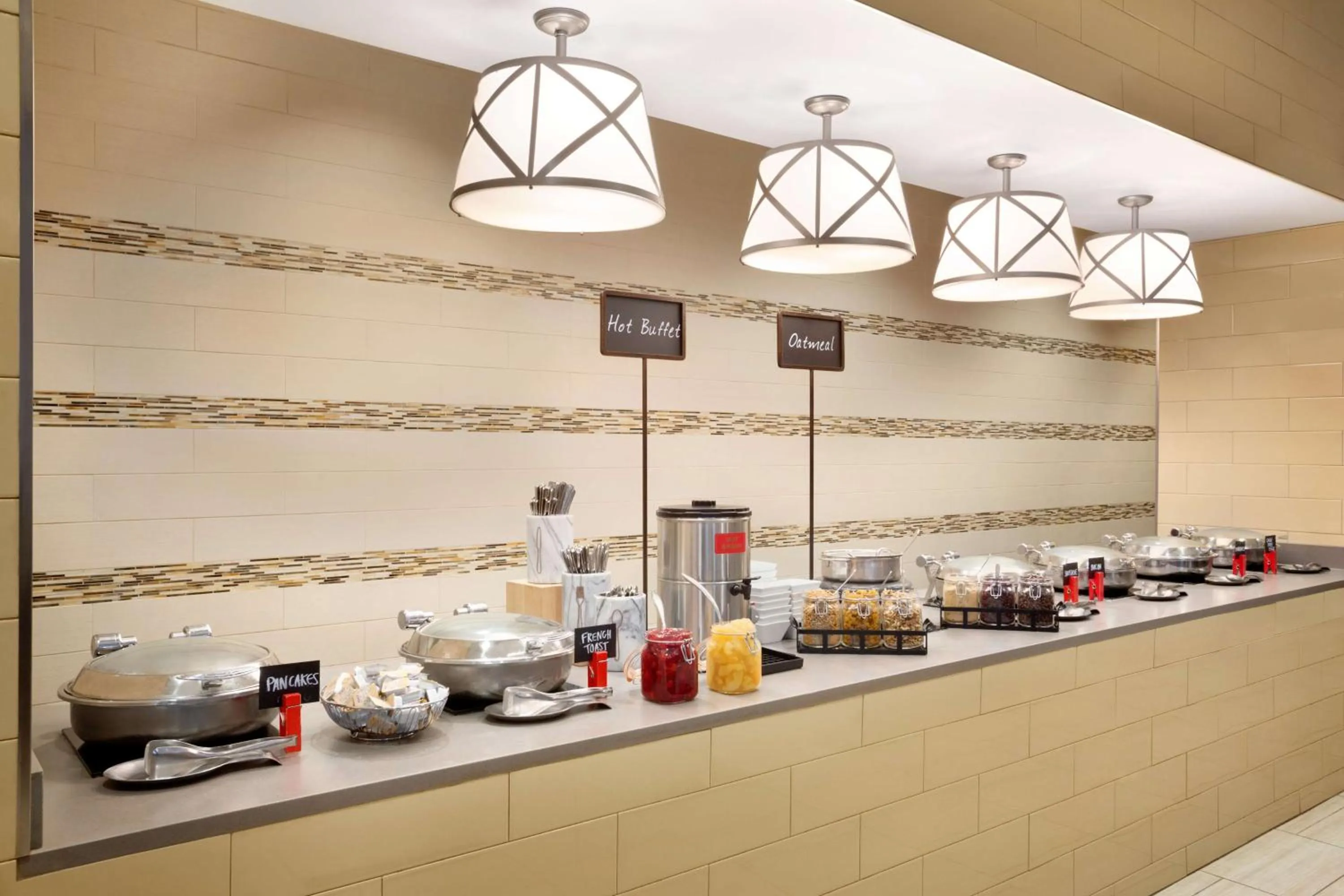 Restaurant/places to eat in Embassy Suites by Hilton Denver Downtown Convention Center