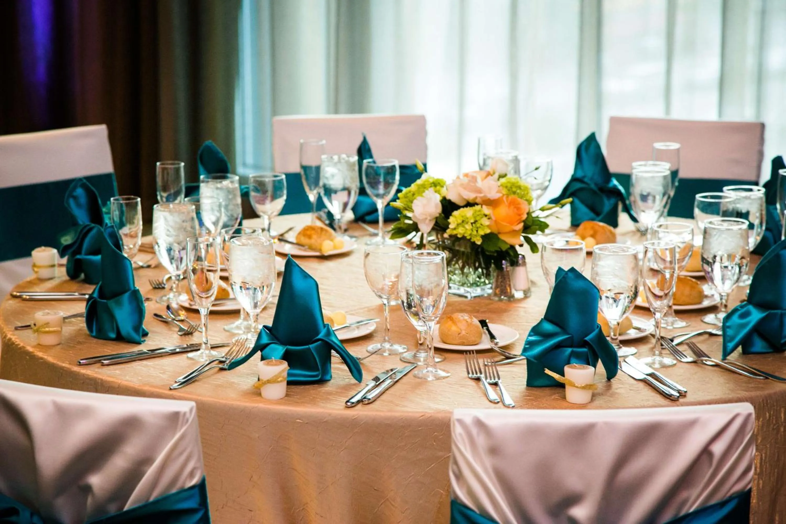 Property building in Embassy Suites by Hilton Denver Downtown Convention Center