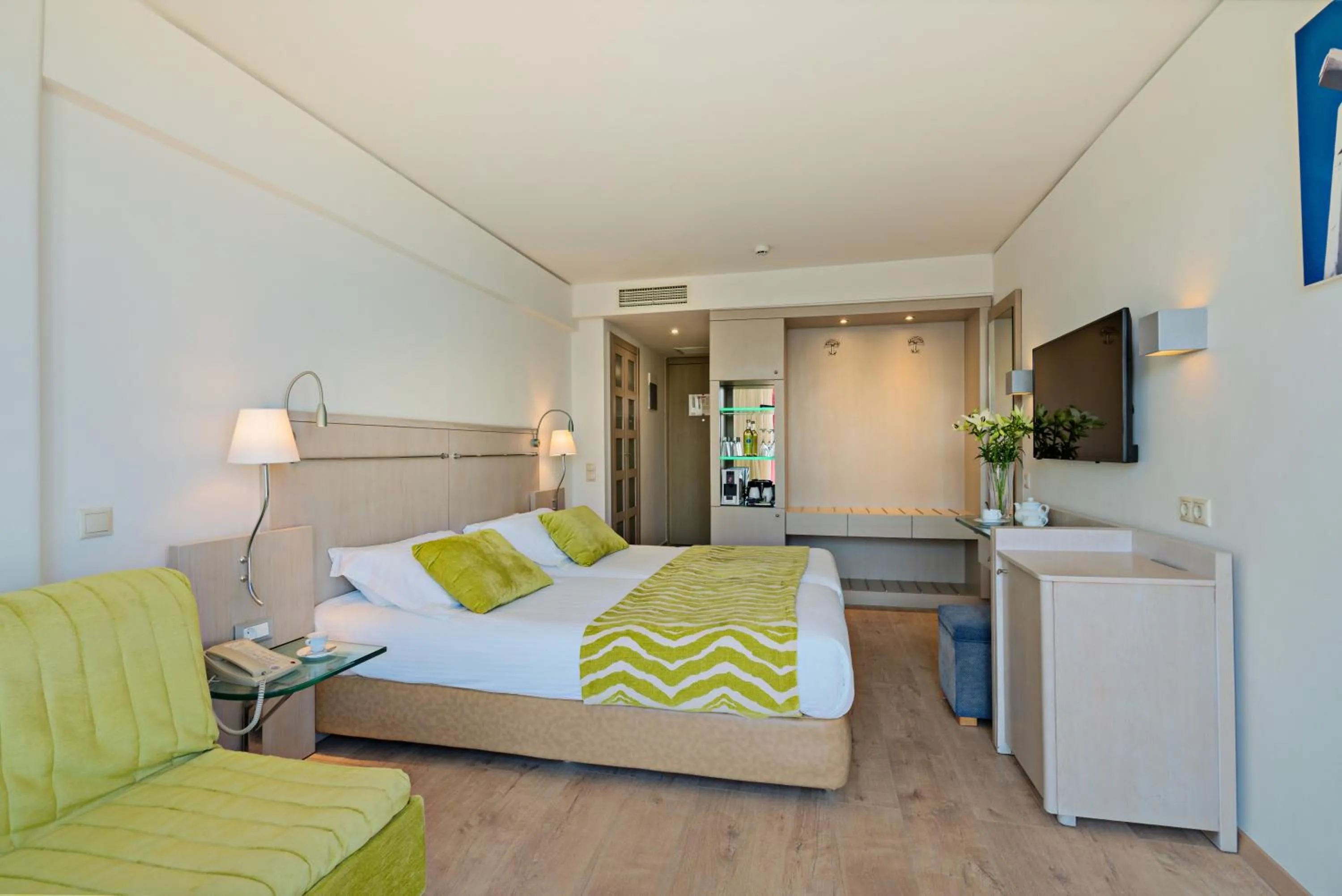 Bedroom, Bed in Kriti Beach Hotel