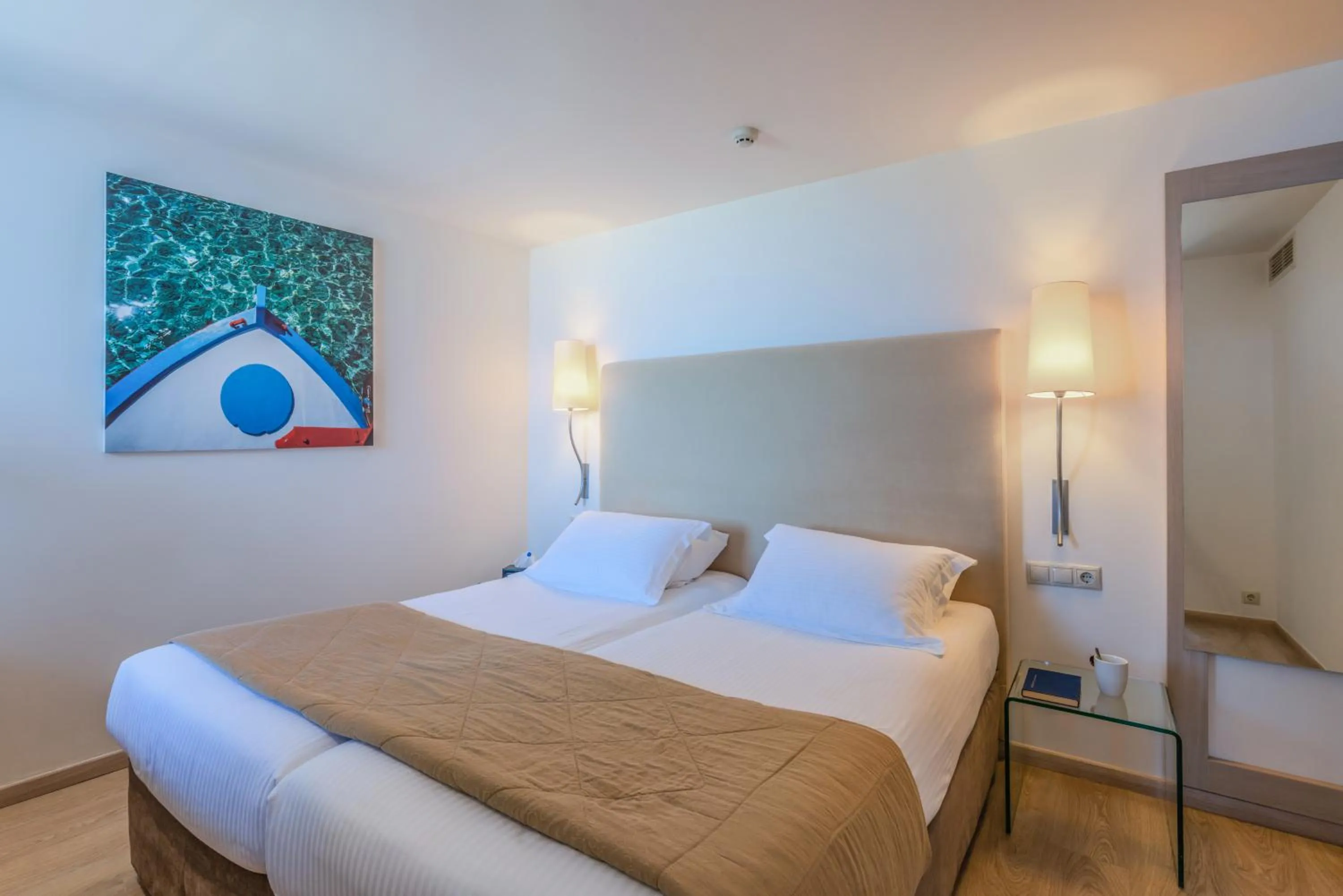 Bedroom, Bed in Kriti Beach Hotel