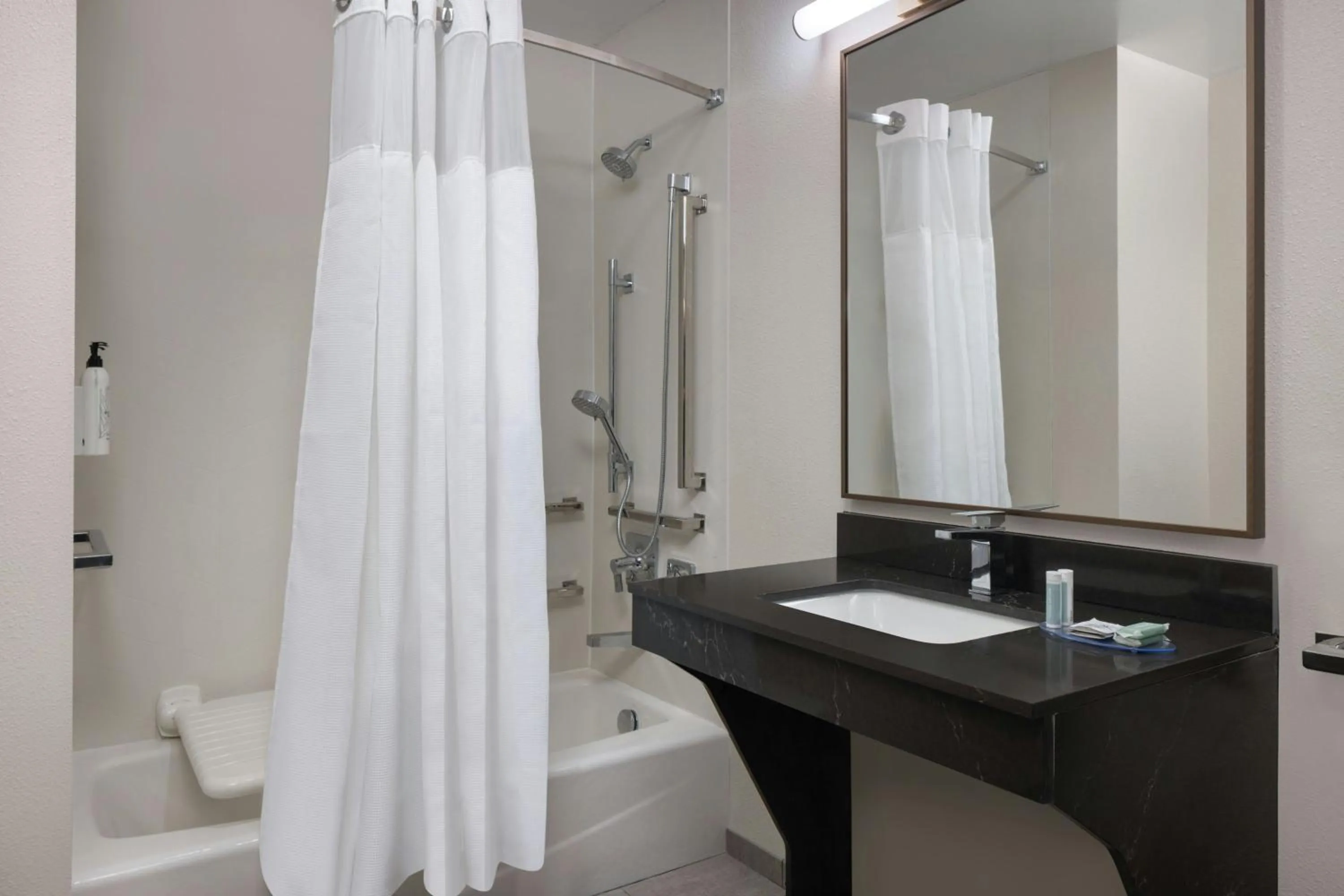 Bathroom in Fairfield Inn & Suites Lake City