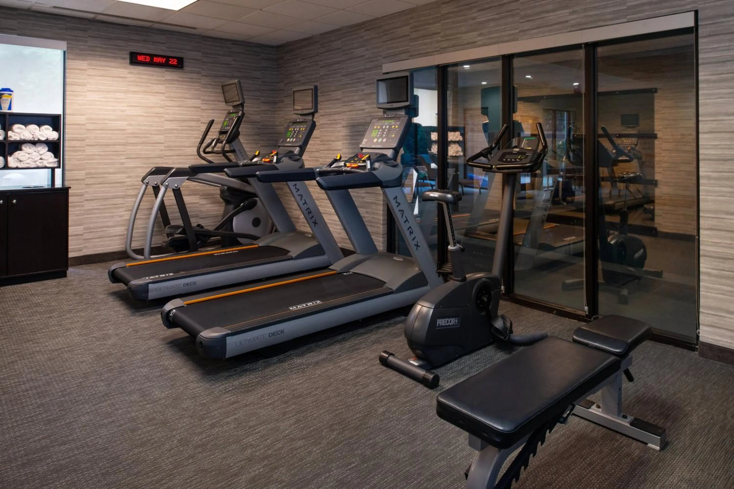 Fitness centre/facilities in Courtyard High Point