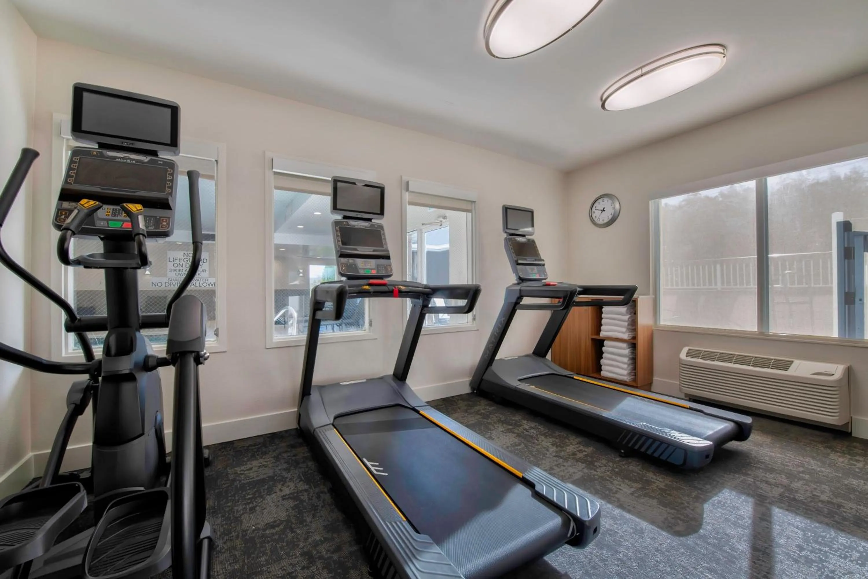 Fitness centre/facilities in Fairfield Inn & Suites by Marriott Greenwood