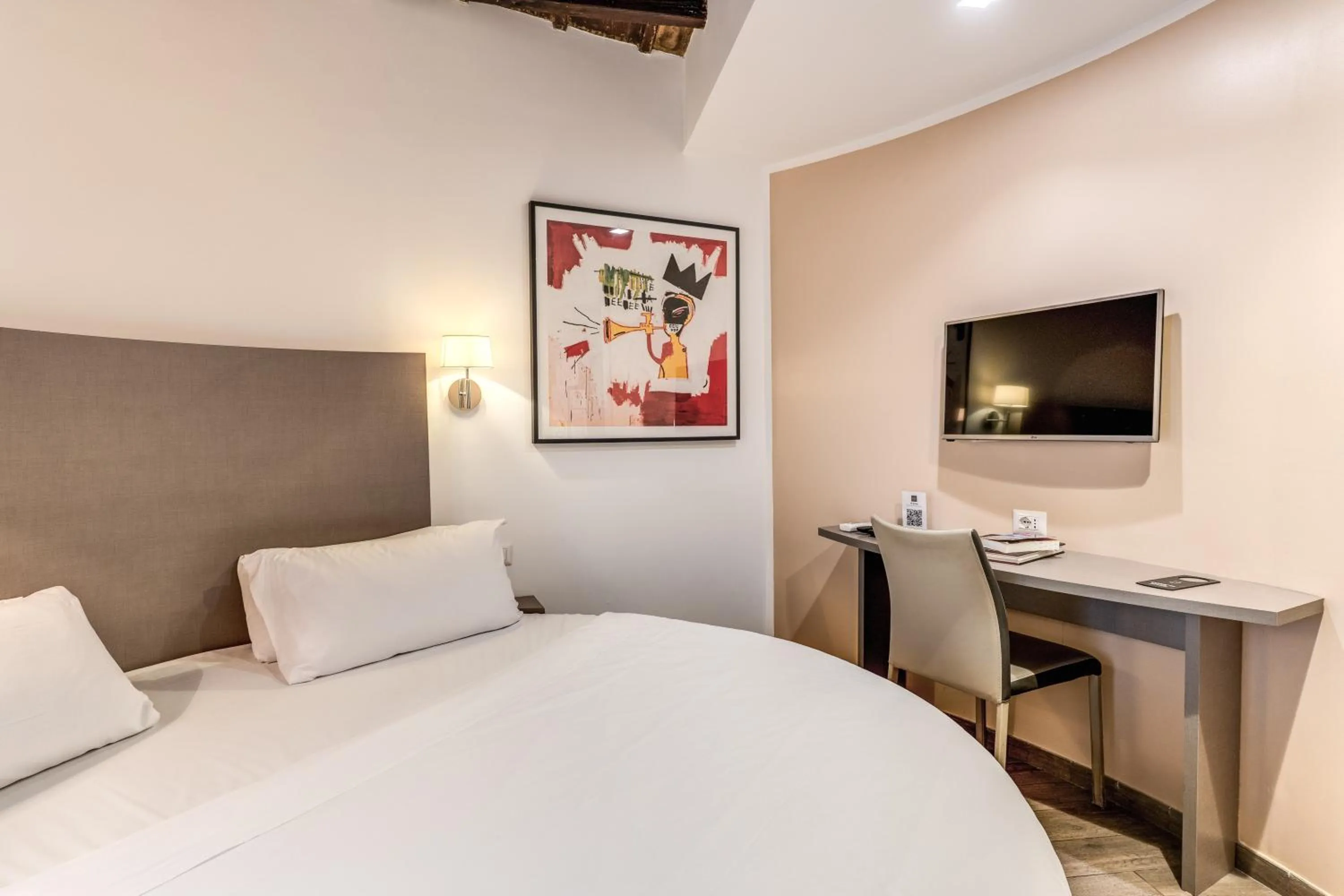 Bedroom, Bed in Reginella Suites