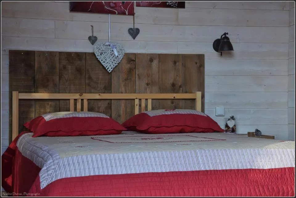 Bed in La cabane des amoureux