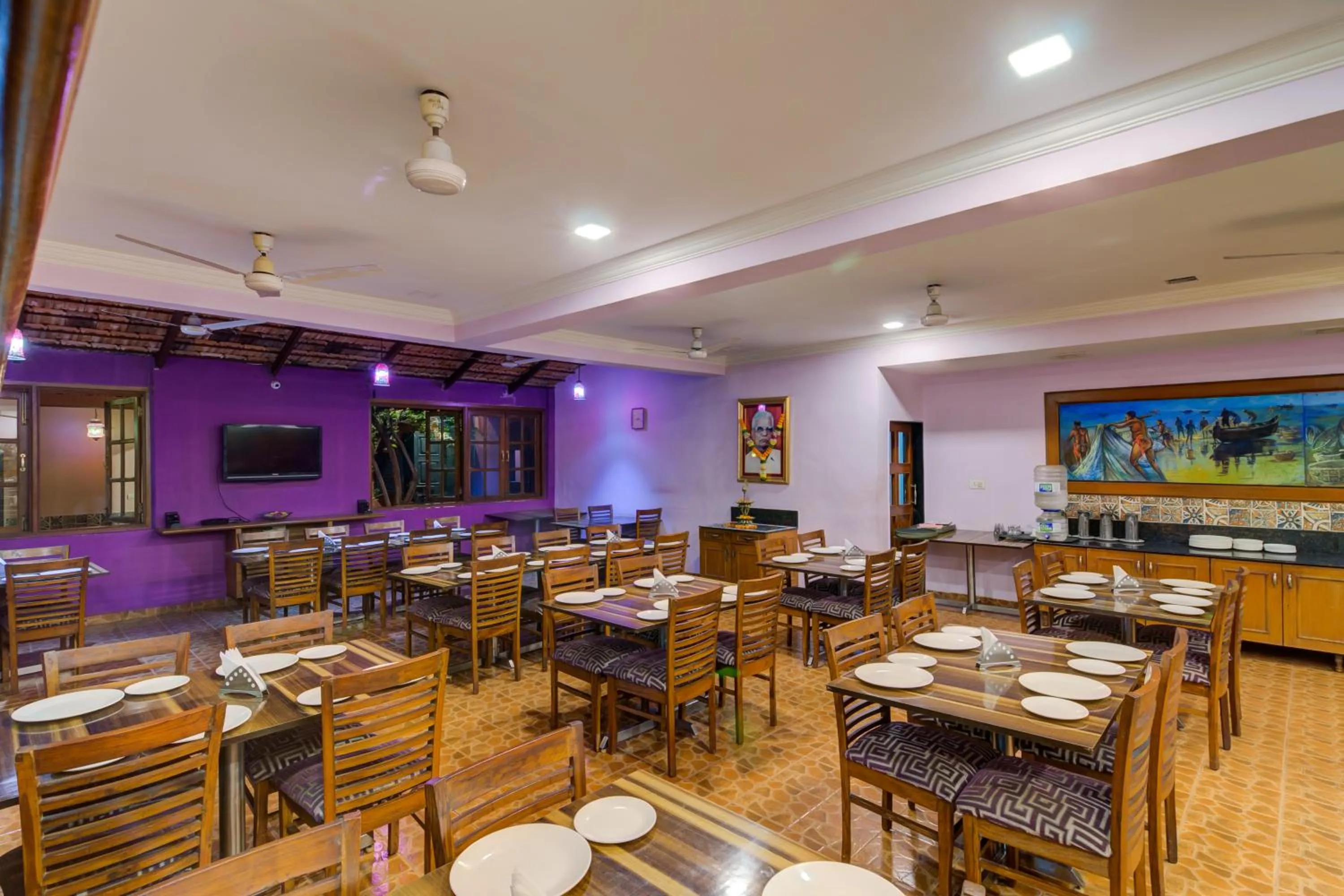 Restaurant/places to eat in Shantai By the Lake