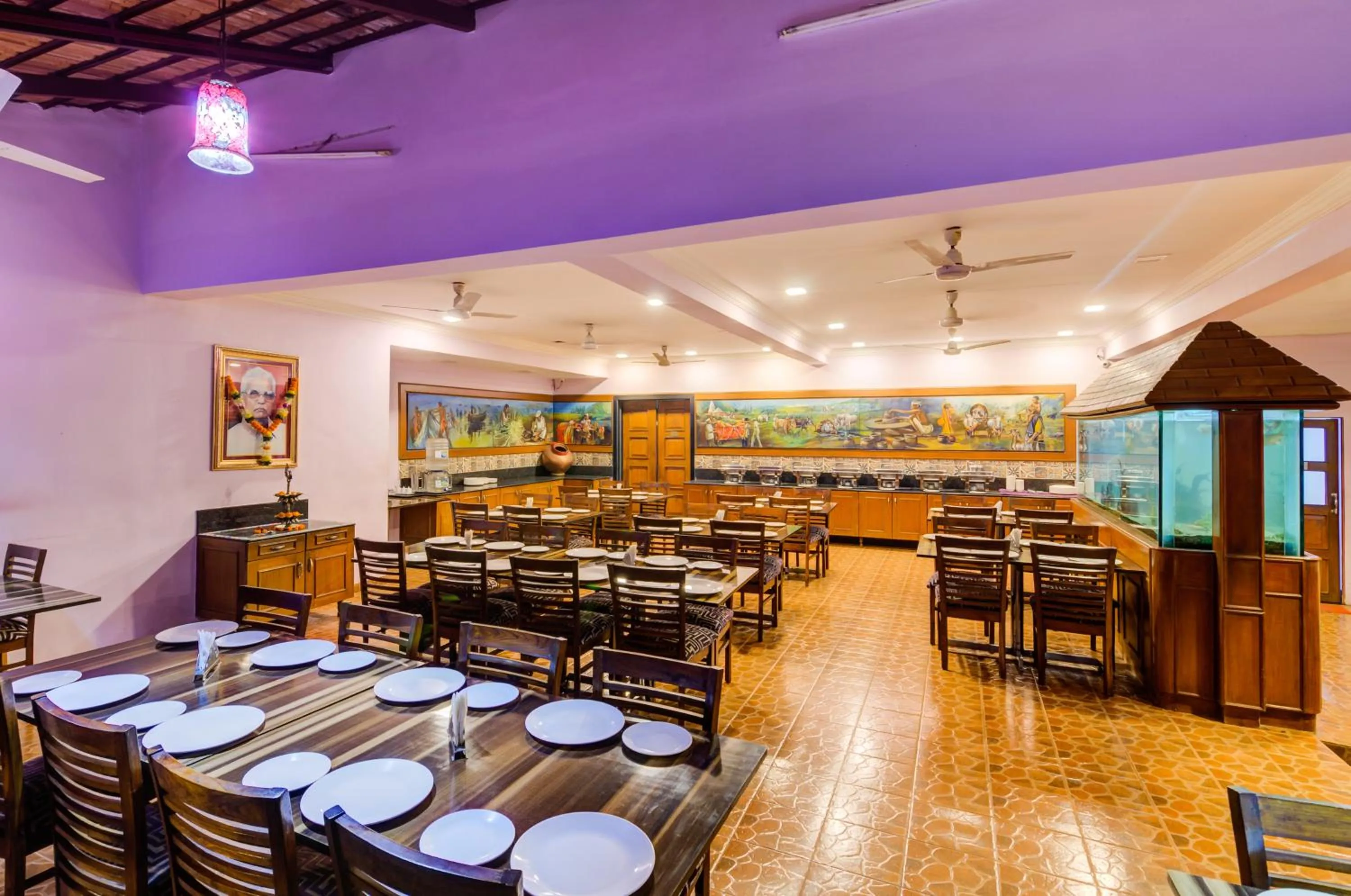 Restaurant/places to eat in Shantai By the Lake