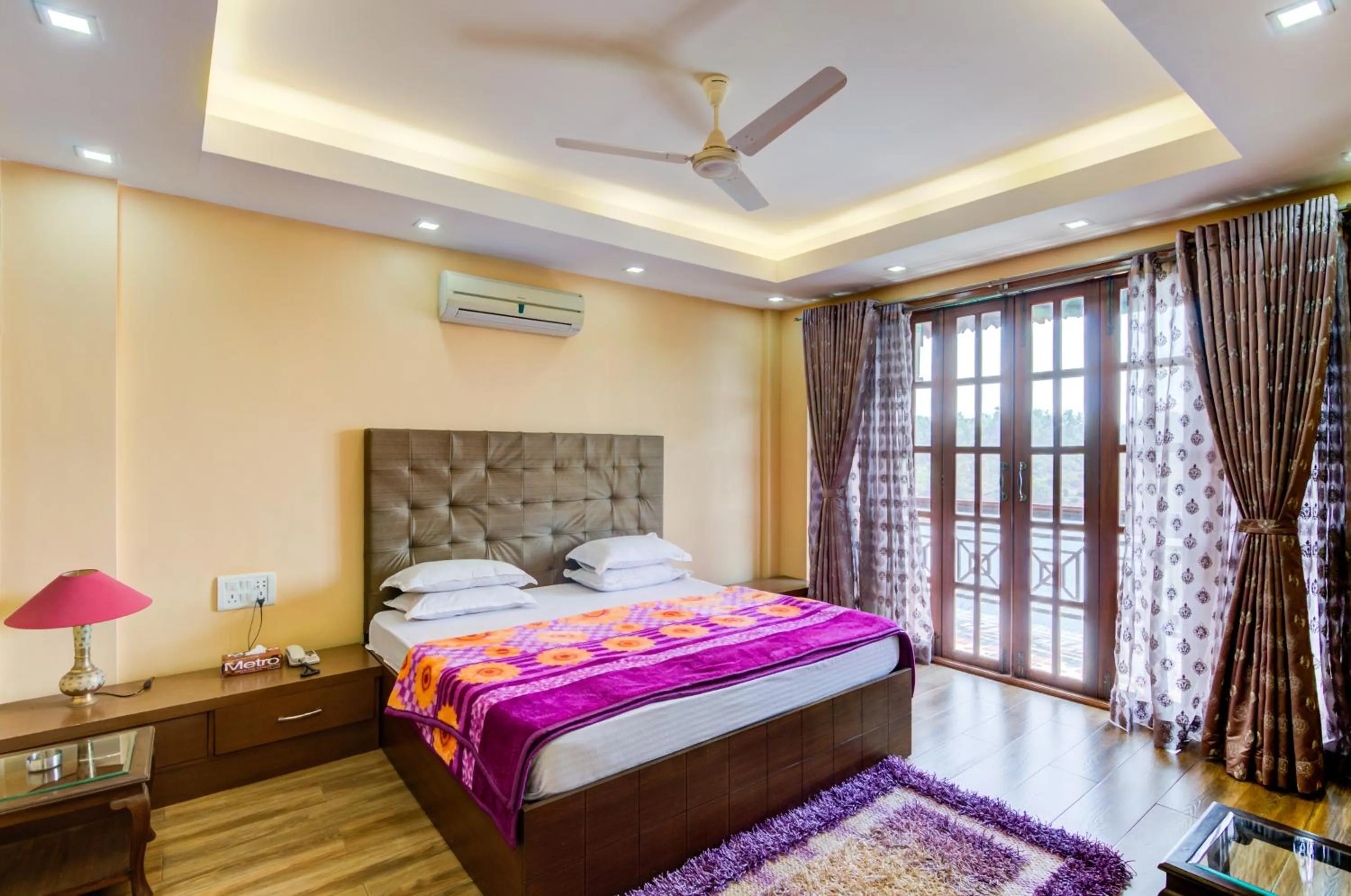 Bed in Shantai By the Lake