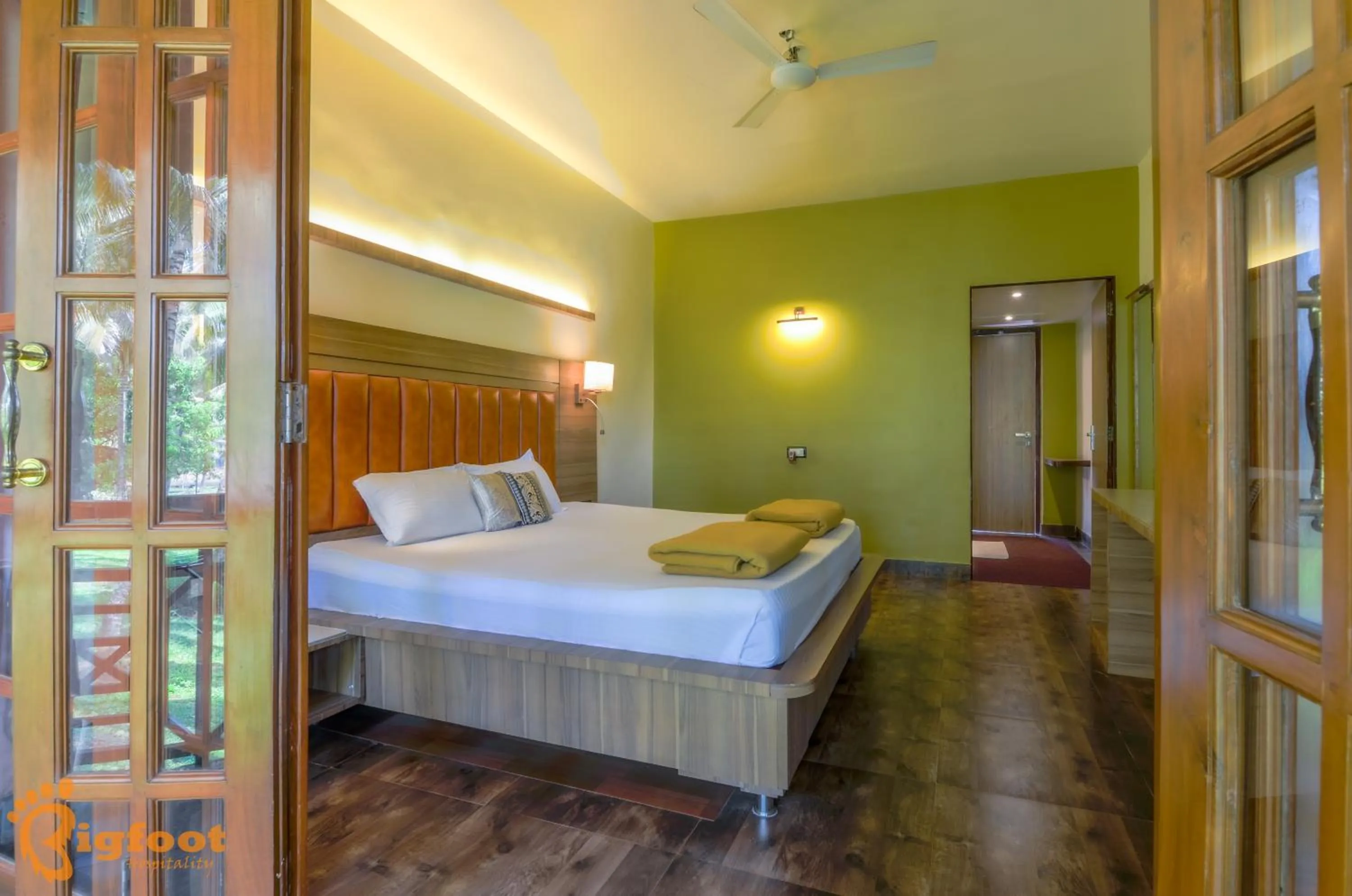 Bed in Shantai By the Lake