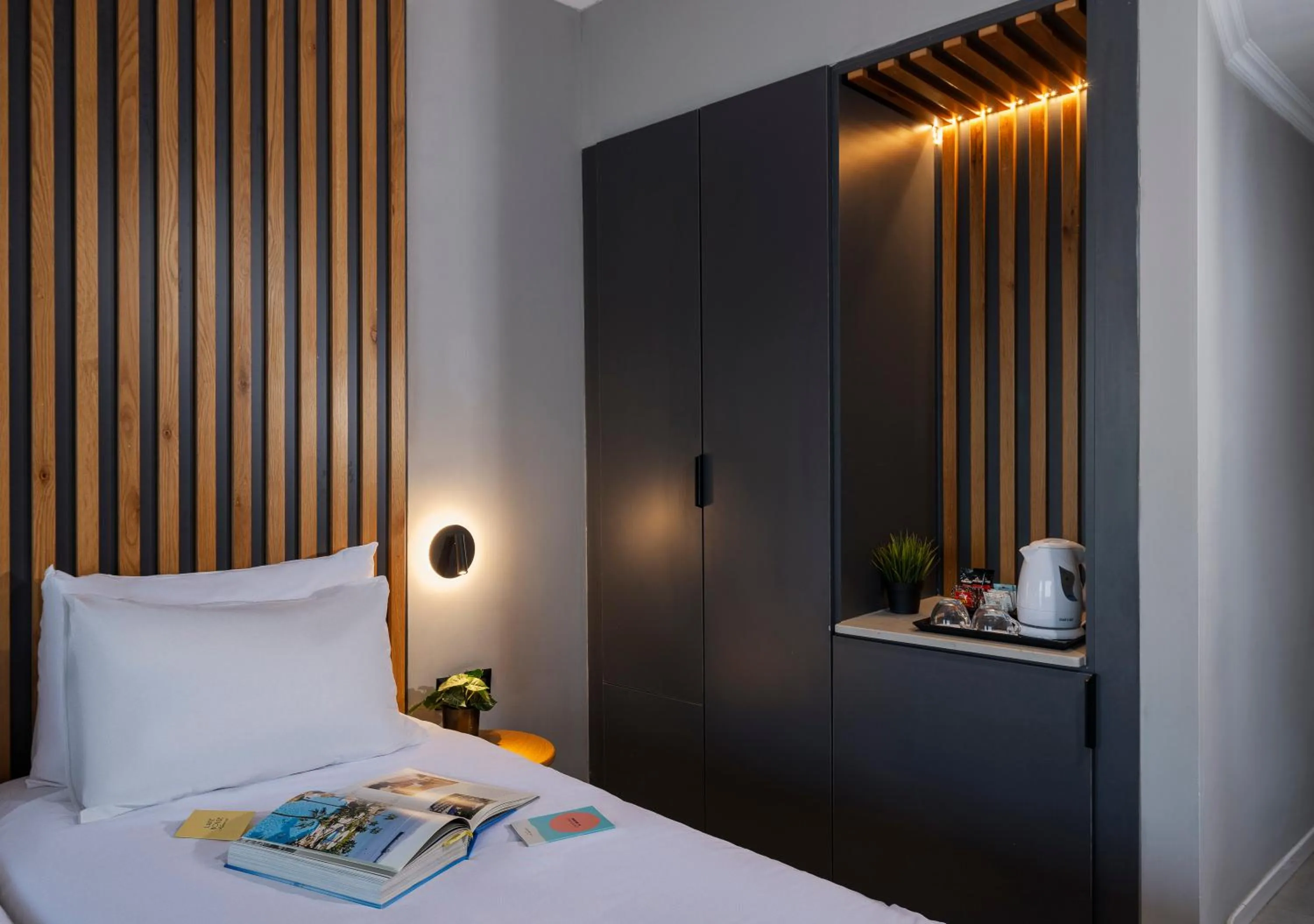 Bed in Hotel Lake House Kinneret