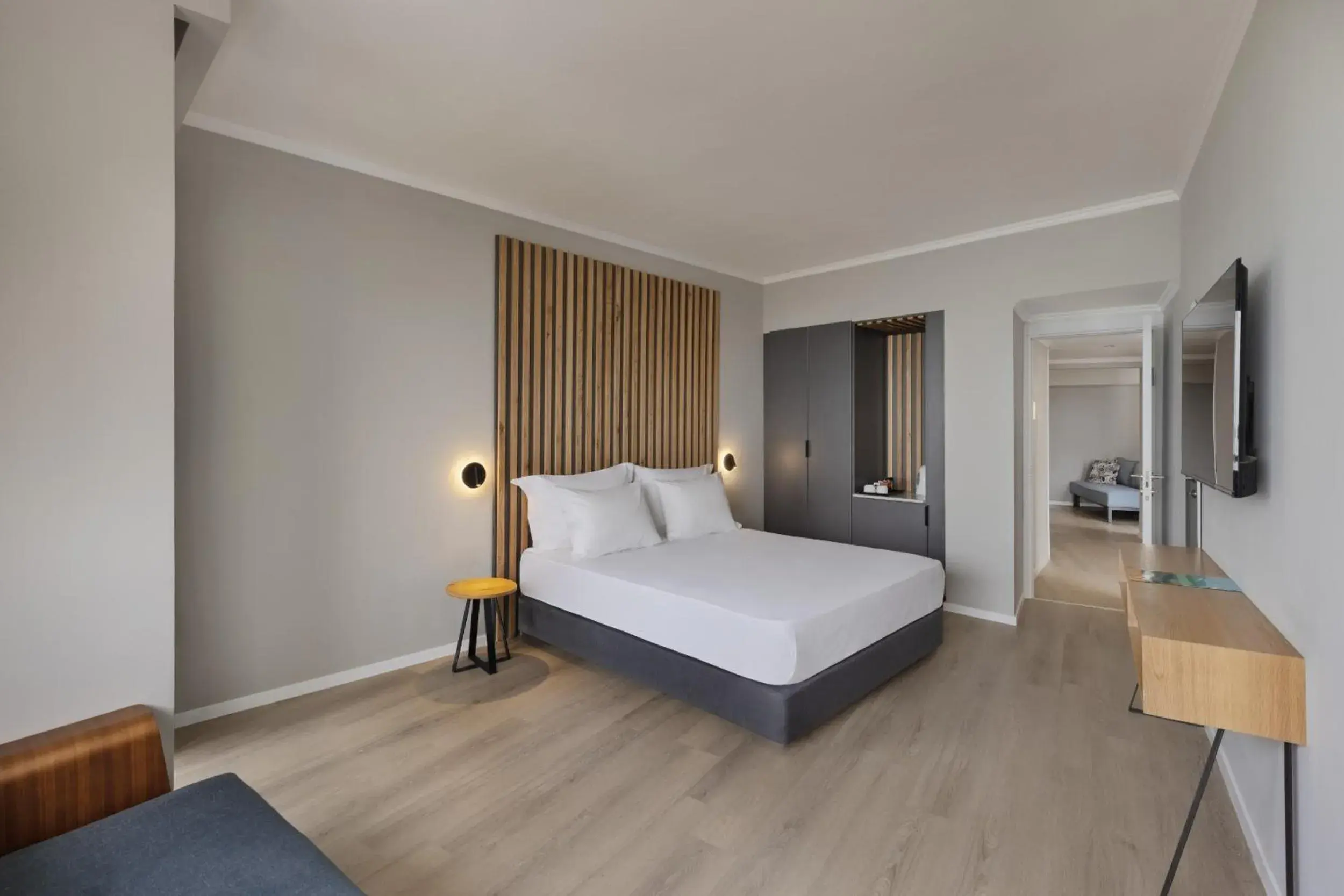 Junior Suite Lake View Balcony in Hotel Lake House Kinneret Junior Suite Lake View Balcony in Hotel Lake House Kinneret