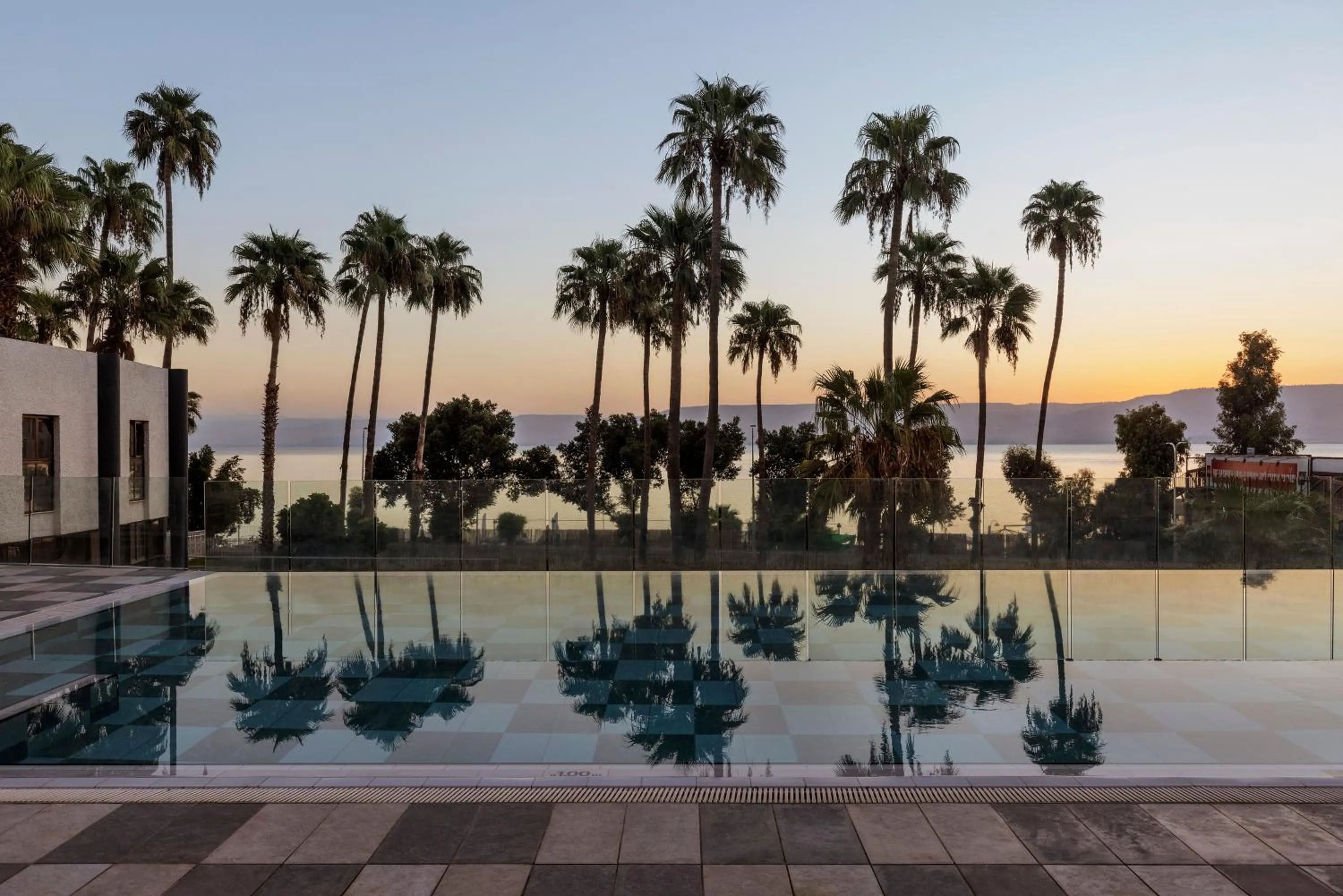 Swimming pool in Hotel Lake House Kinneret
