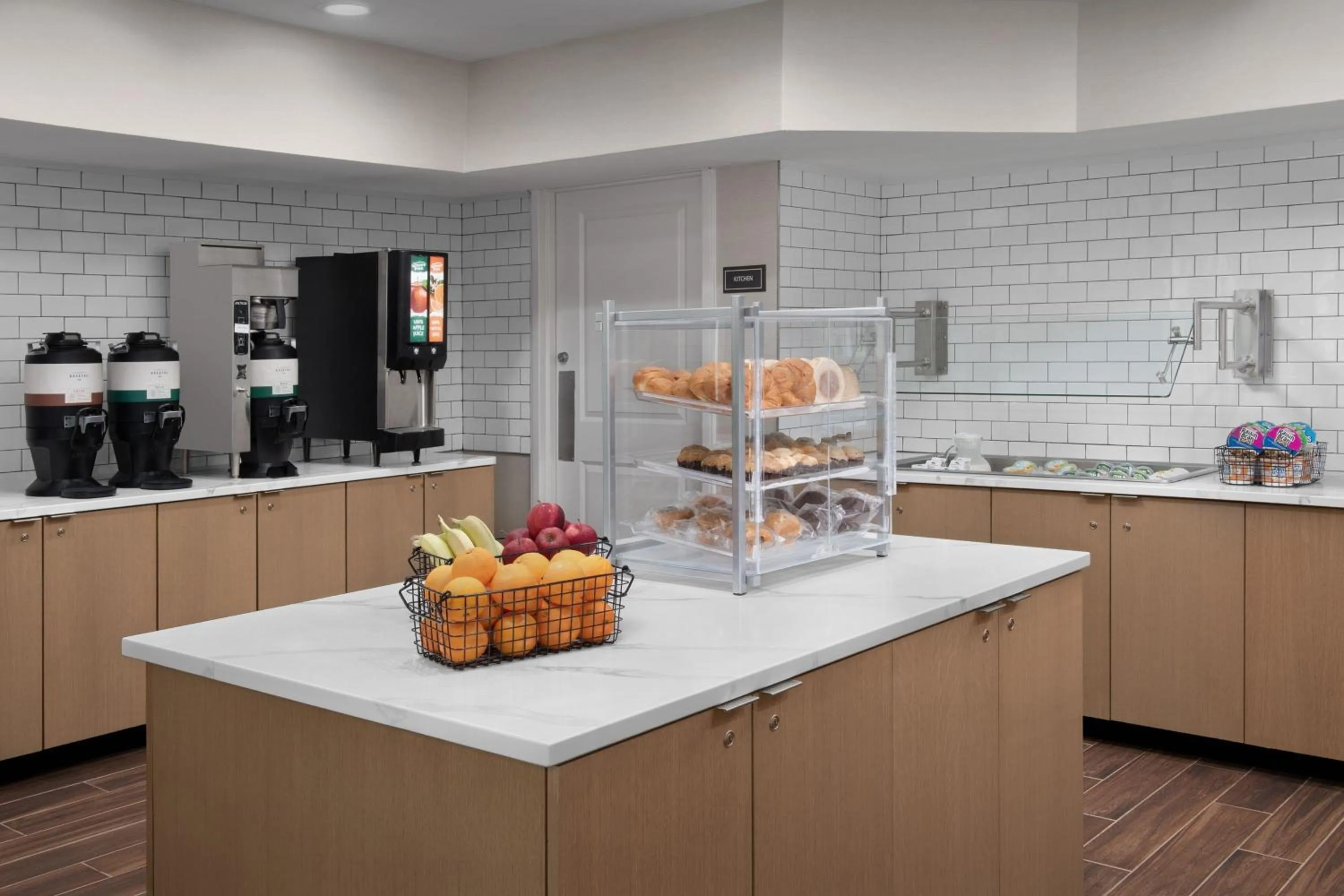 Breakfast in Residence Inn by Marriott Greensboro Airport