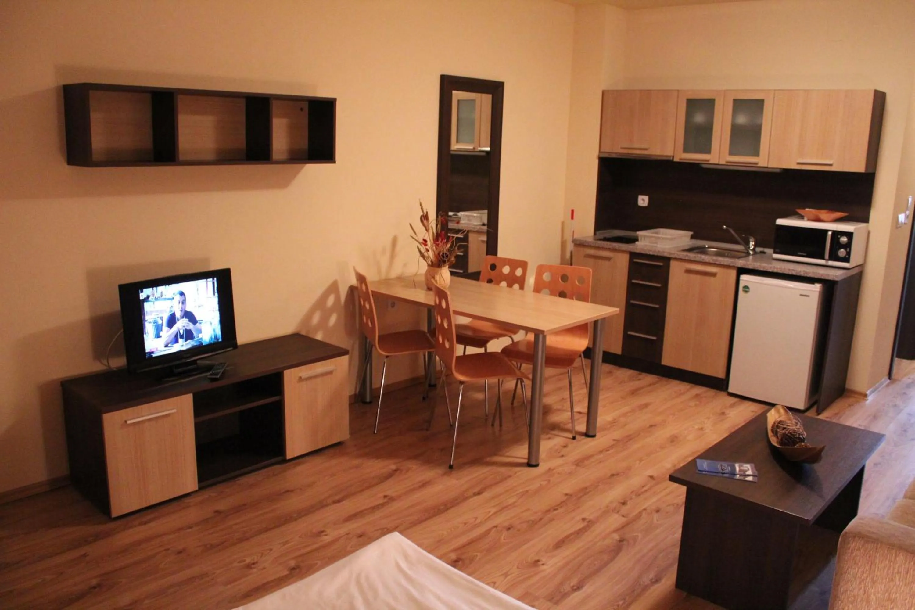 Dining area in Nevada Aparthotel