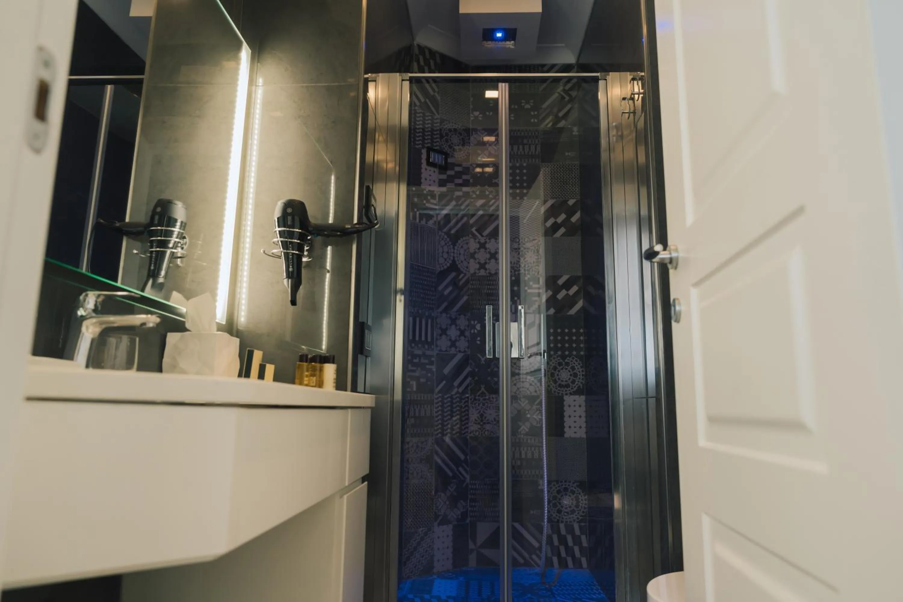 Shower in Relais Piazza Vittoria