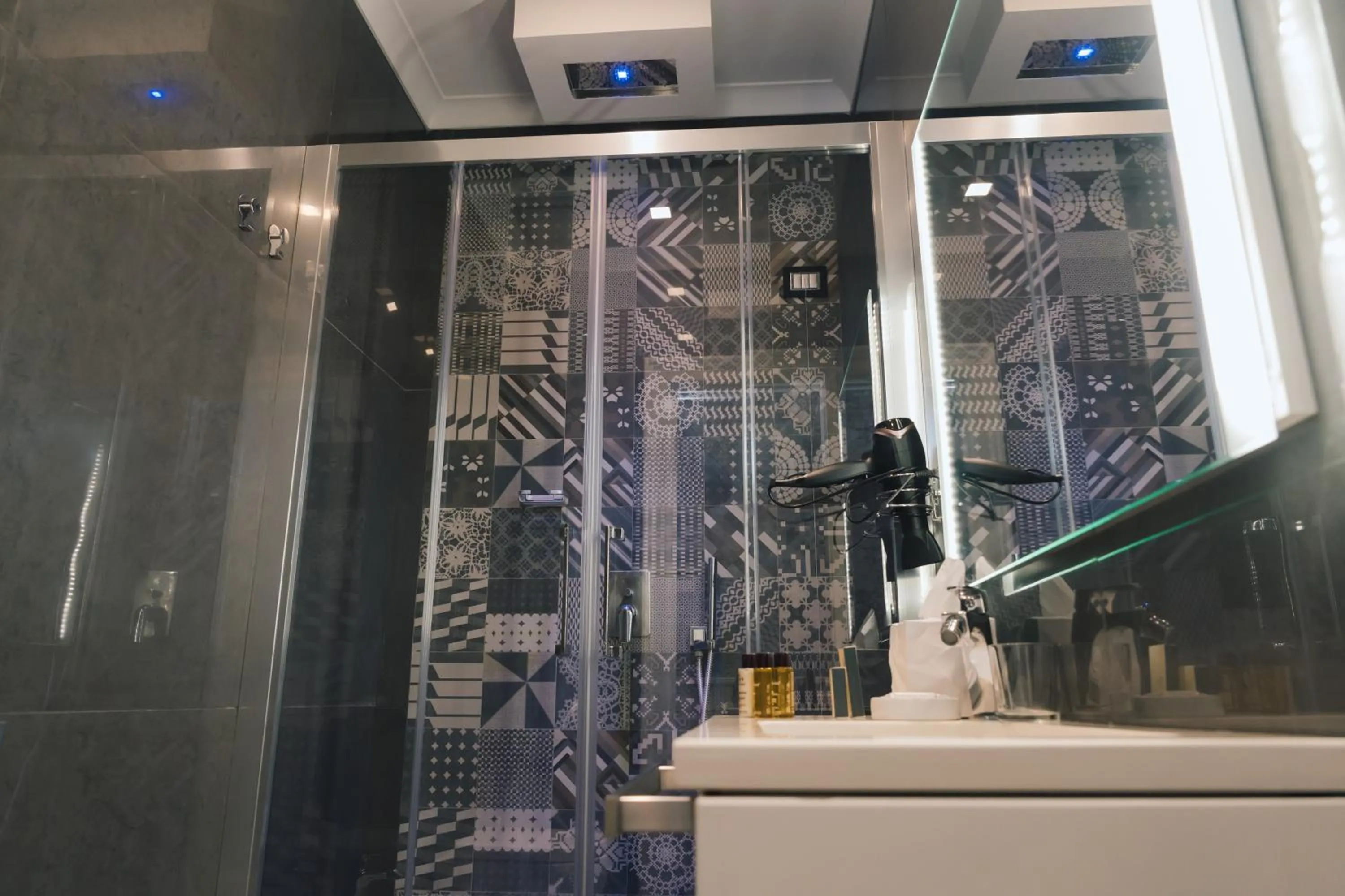 Shower in Relais Piazza Vittoria