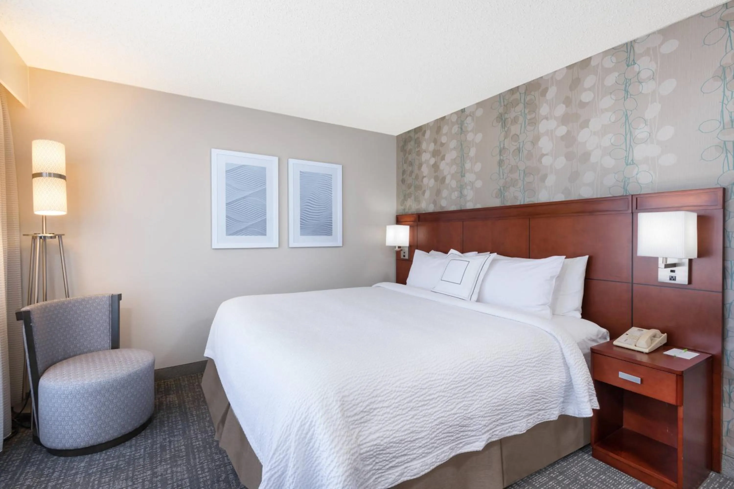 Bedroom, Bed in Courtyard Harlingen