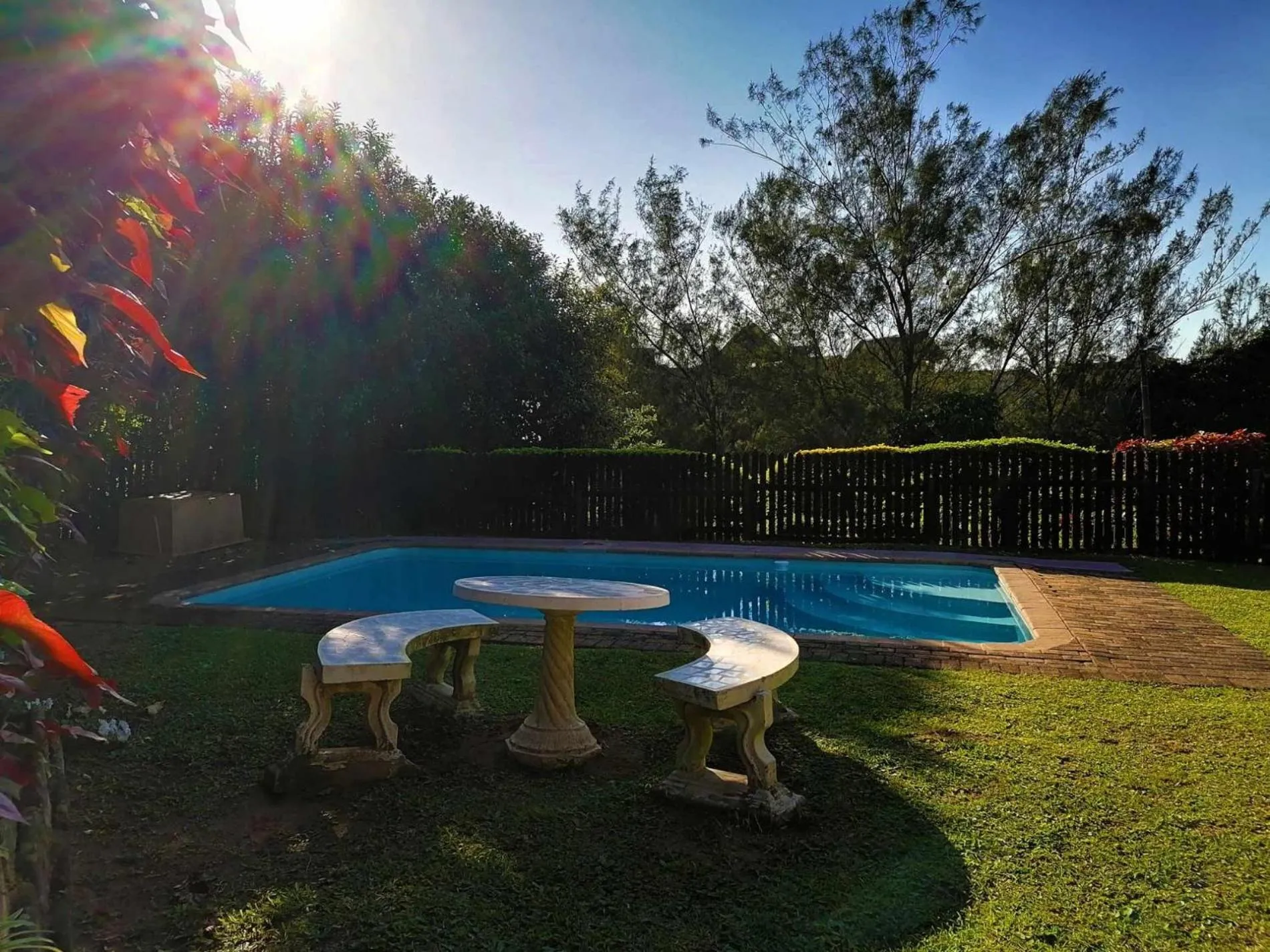 Swimming pool in Boathouse Bed & Biscuit - Lower Deck