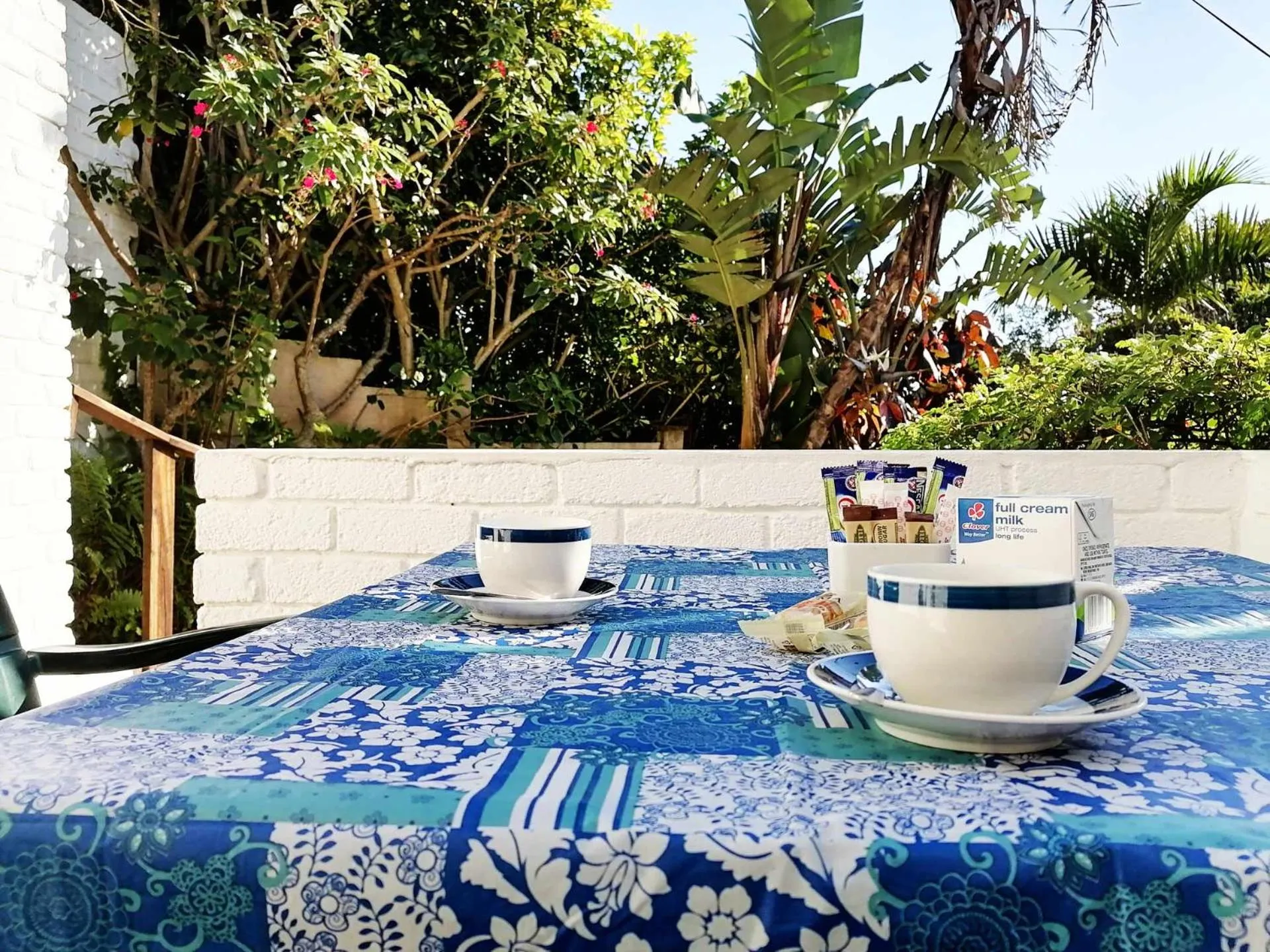 Coffee/tea facilities in Boathouse Bed & Biscuit - Lower Deck