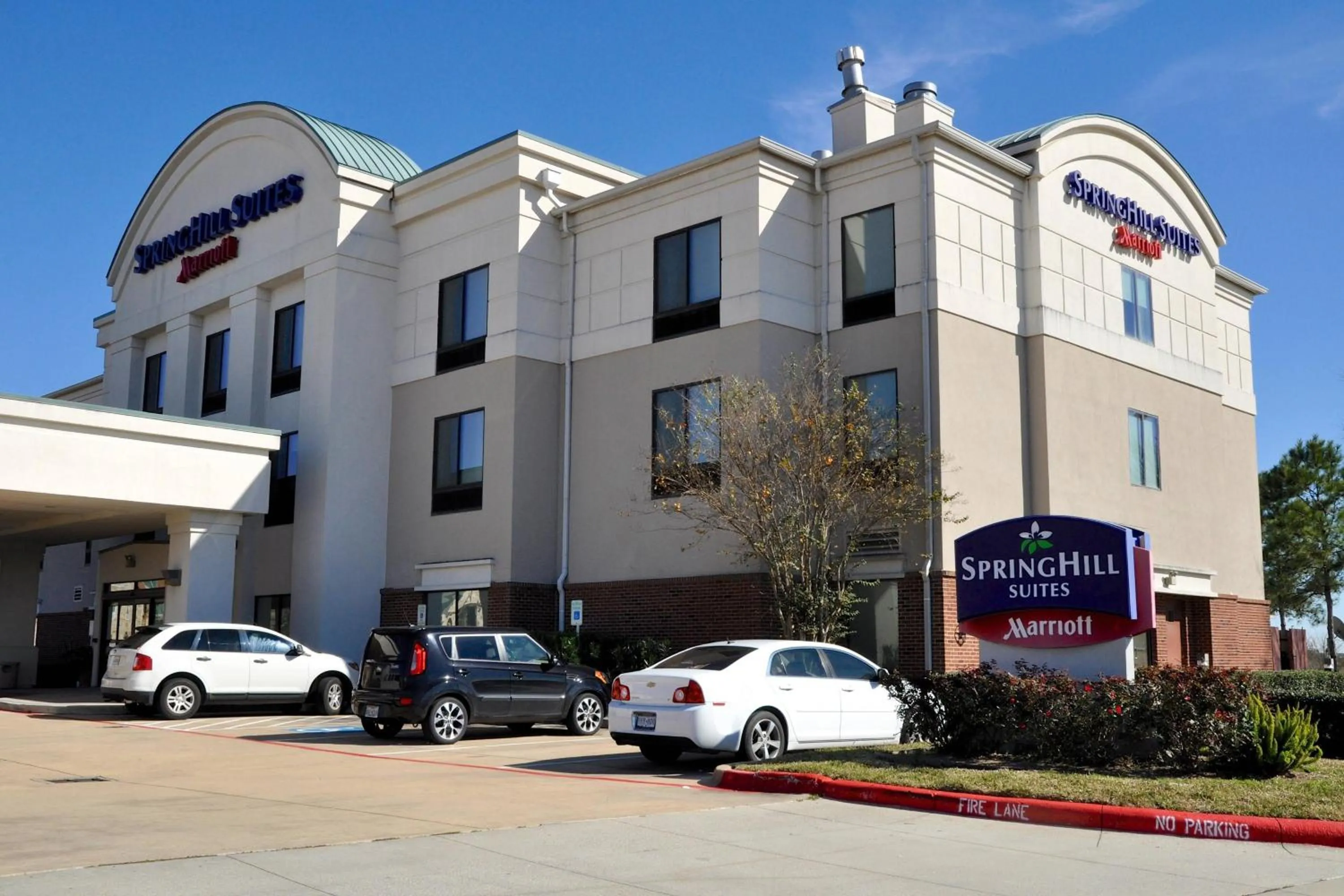 Property building in SpringHill Suites Houston Katy Mills