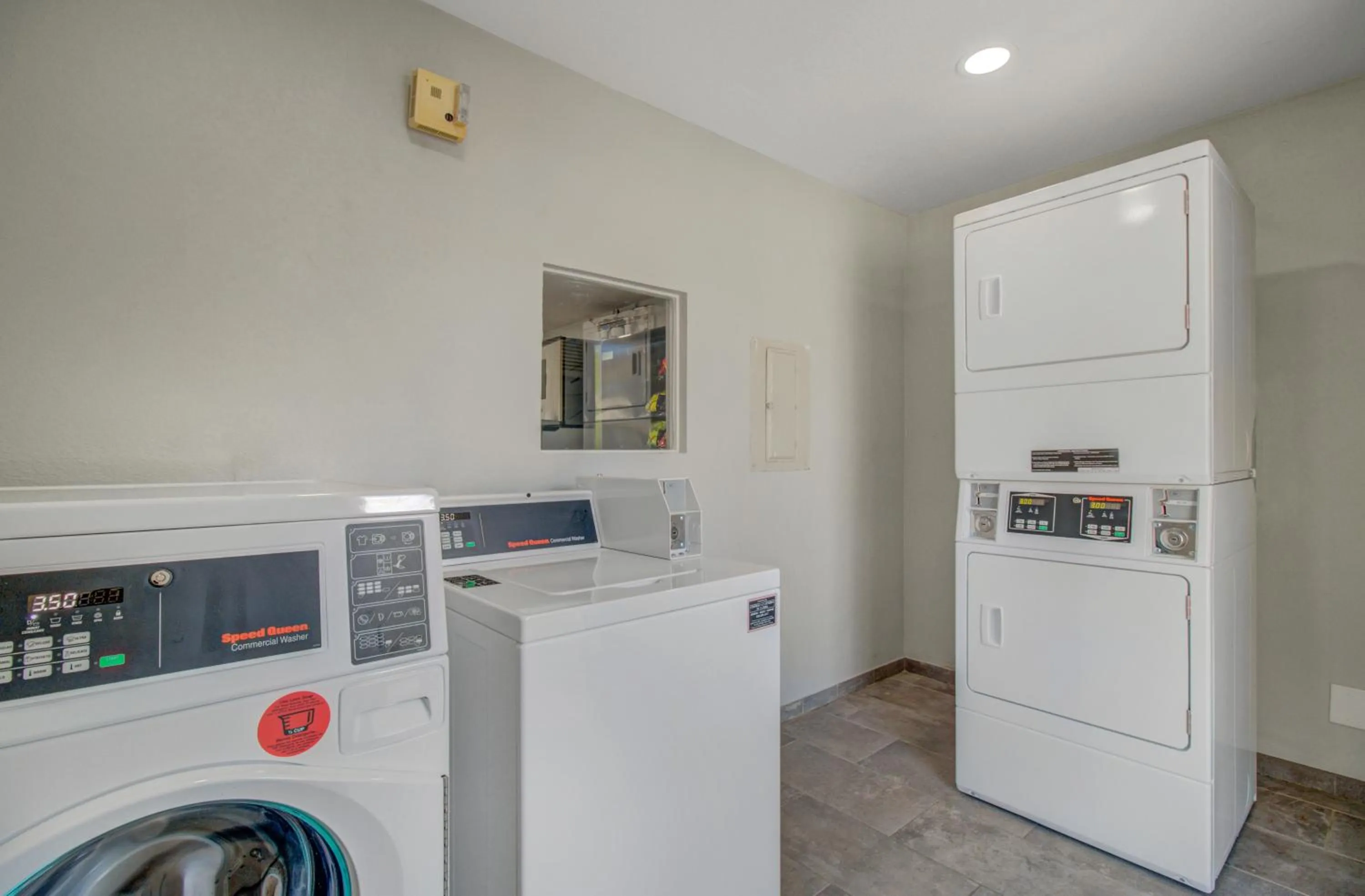 laundry in Motel 6-Venice, FL