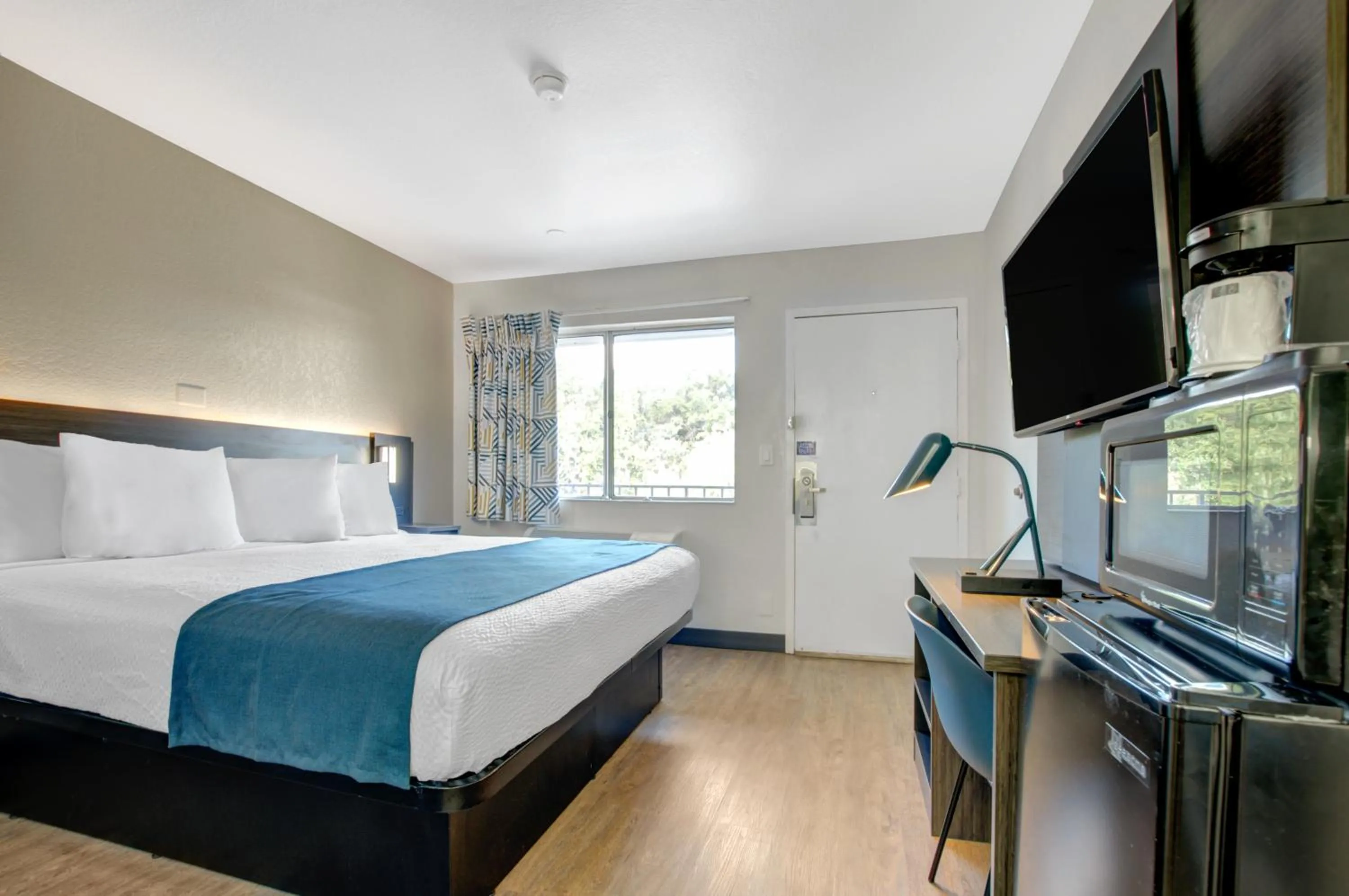 Bedroom, Bed in Motel 6-Venice, FL