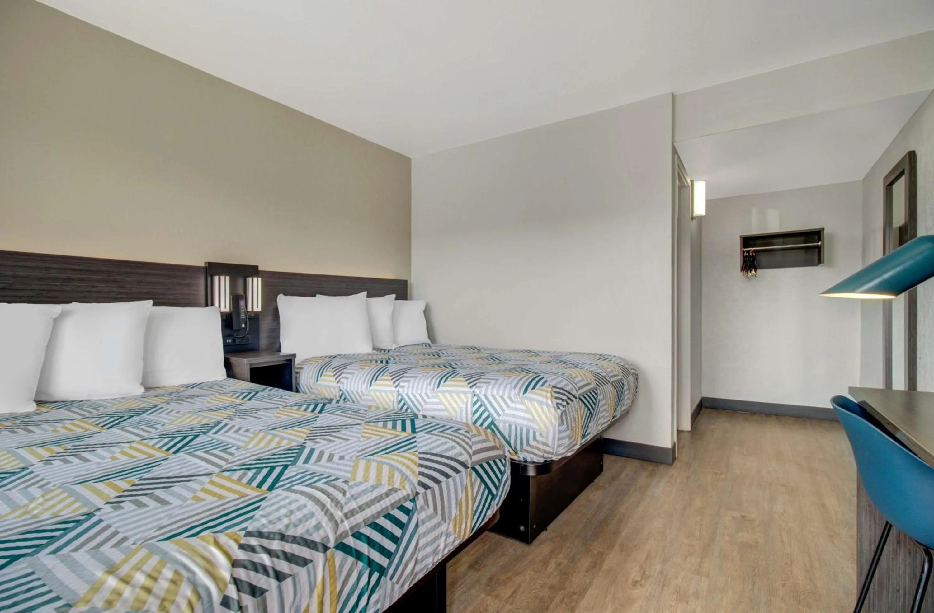 Bedroom, Bed in Motel 6-Venice, FL