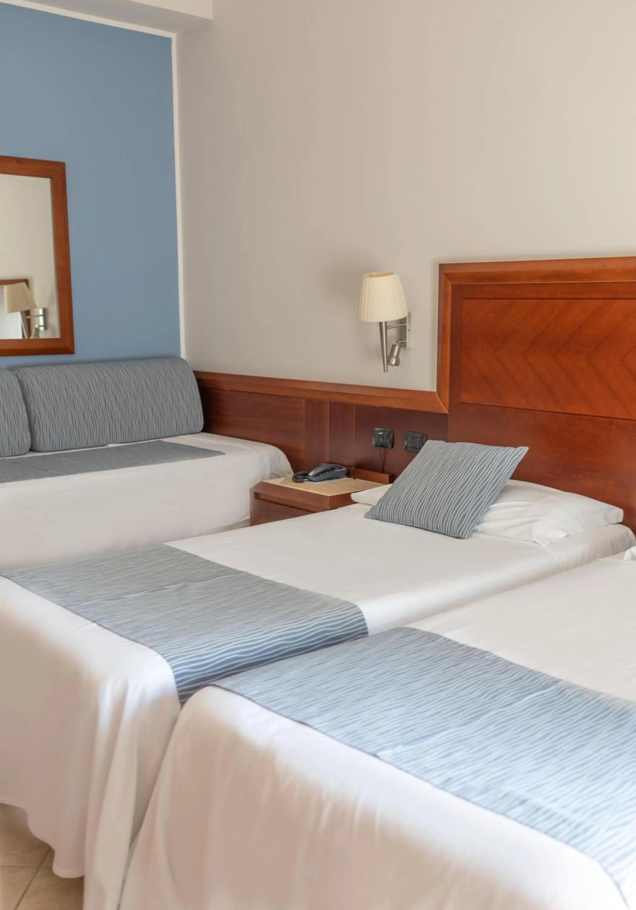 Photo of the whole room, Bed in Hotel Le Palme