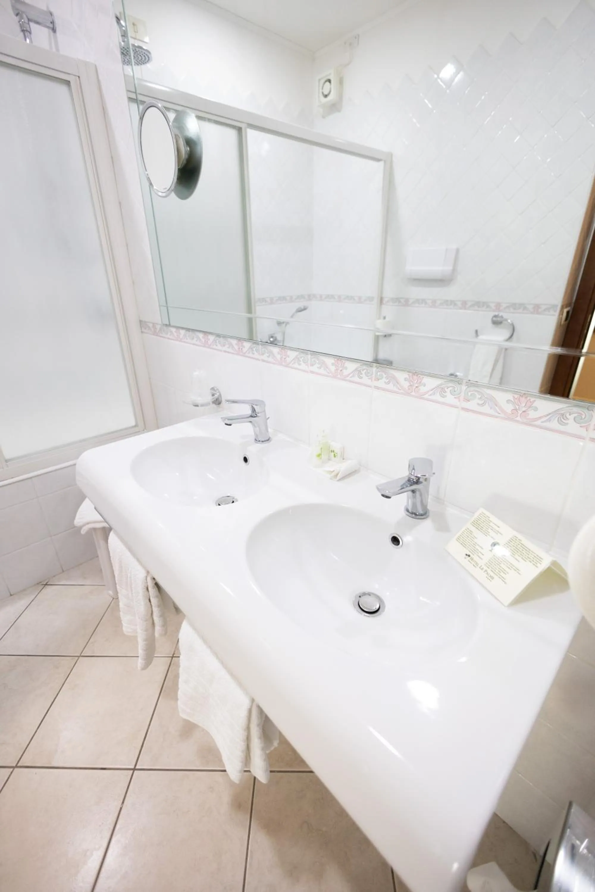 Bathroom in Hotel Le Palme