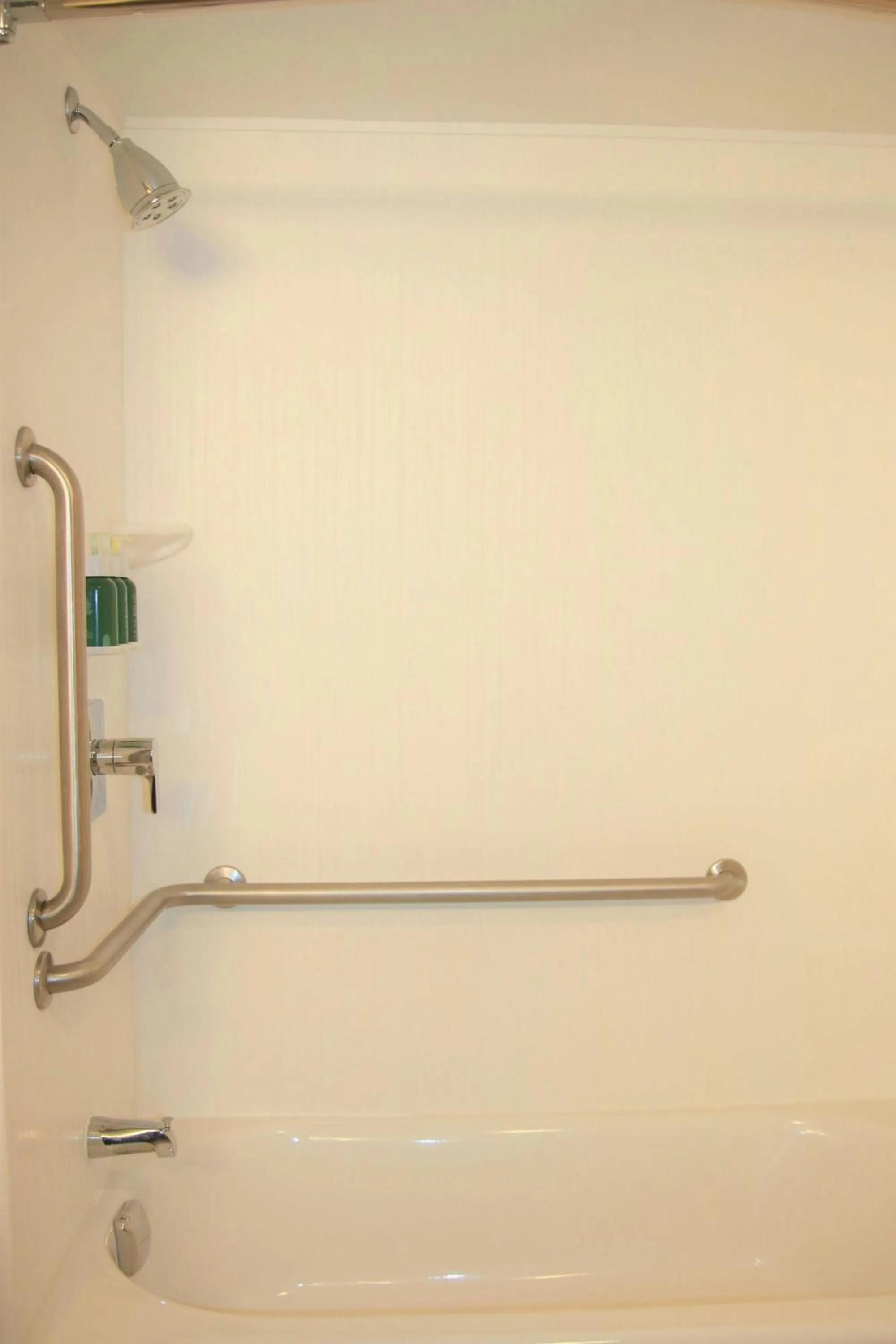 Bathroom in Courtyard Waterbury Downtown