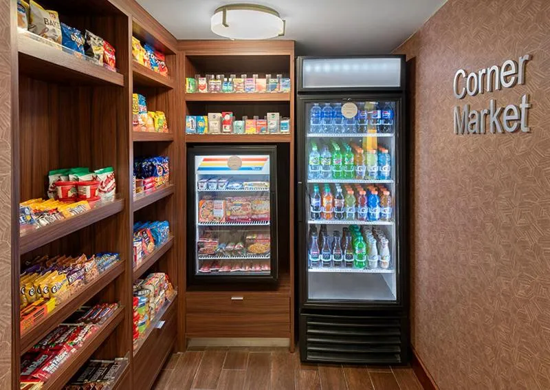 Food and drinks in Fairfield by Marriott Inn & Suites Wallingford New Haven