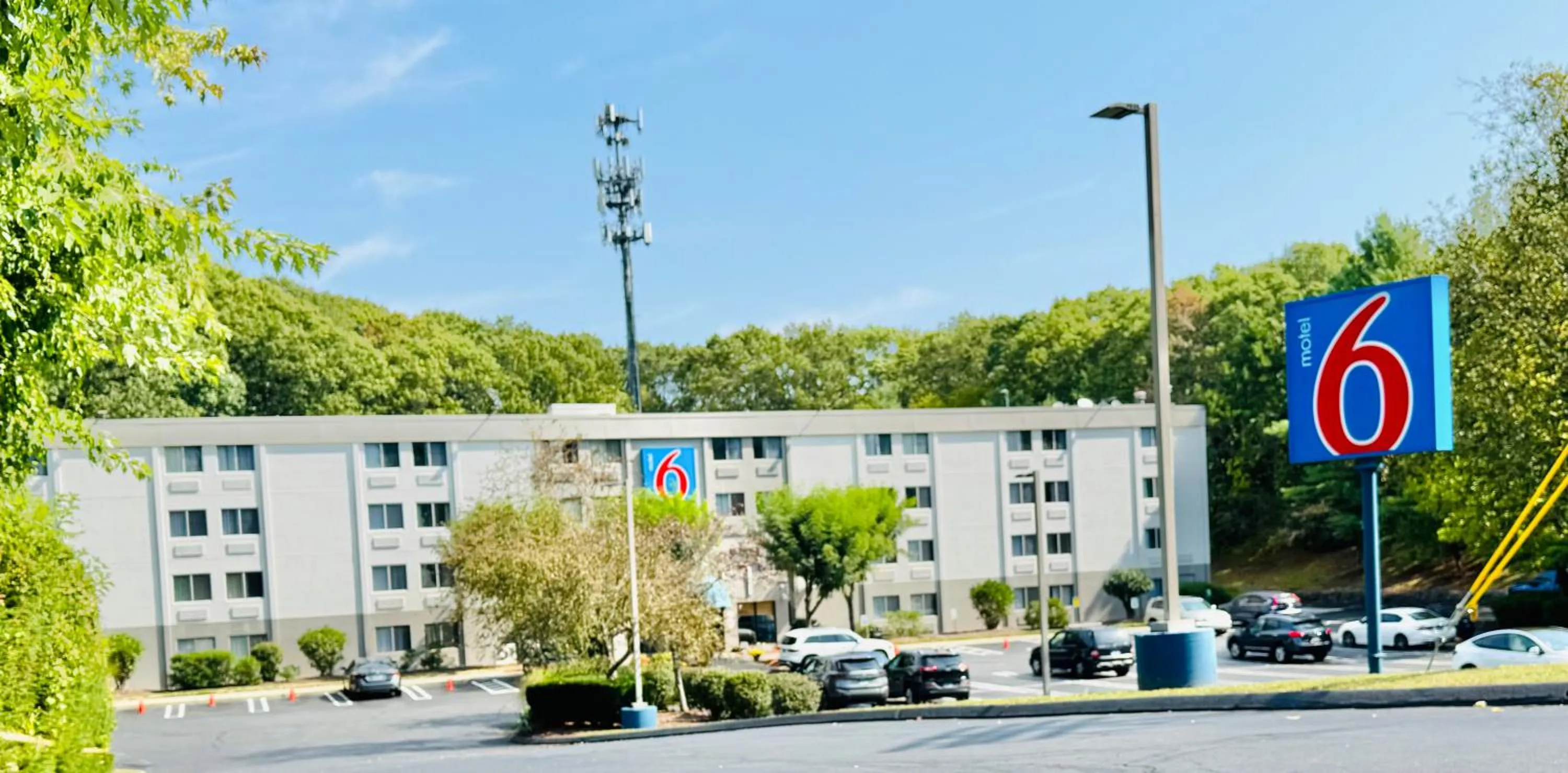 Property building in Motel 6-Milford, CT