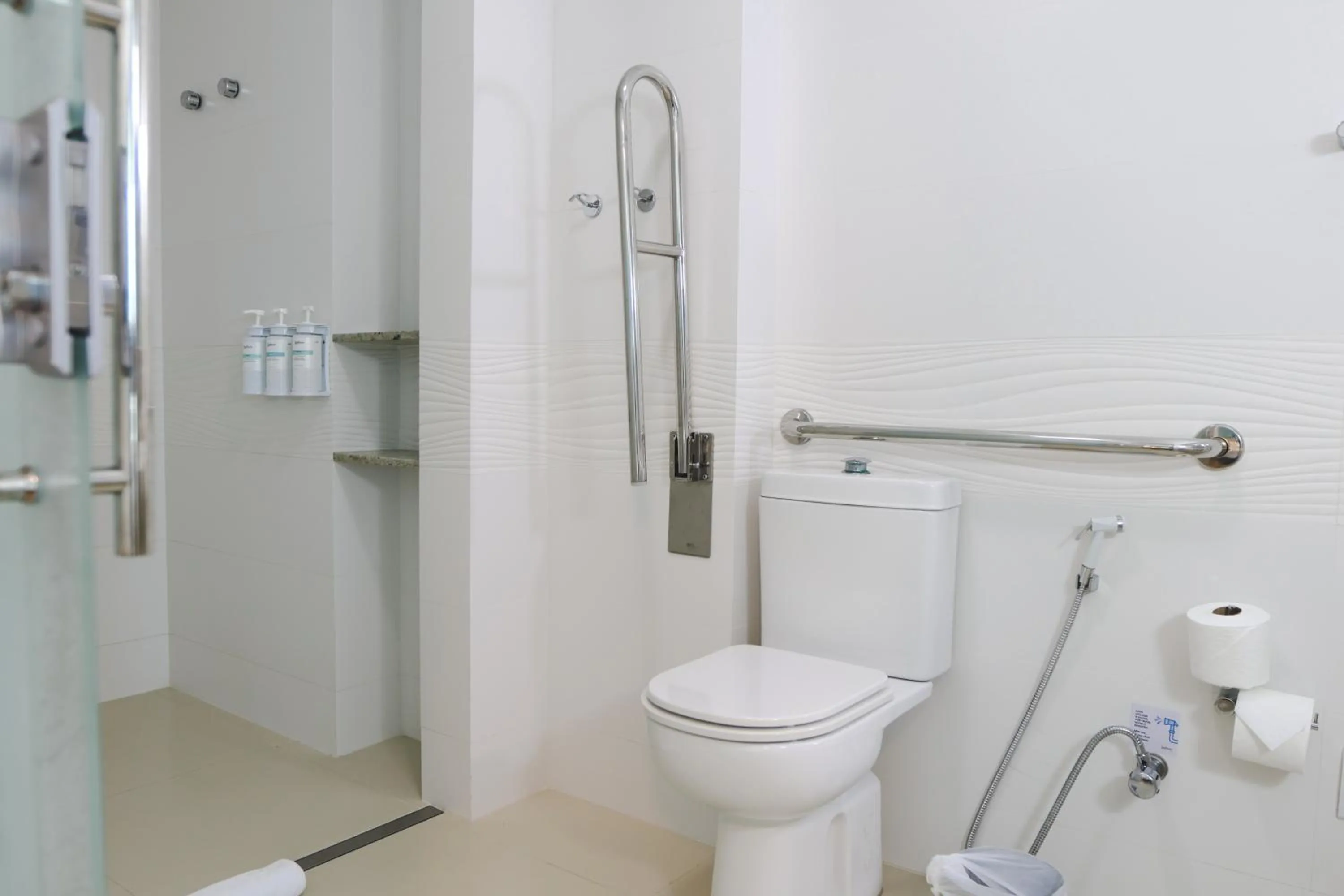 Shower in Radisson Recife