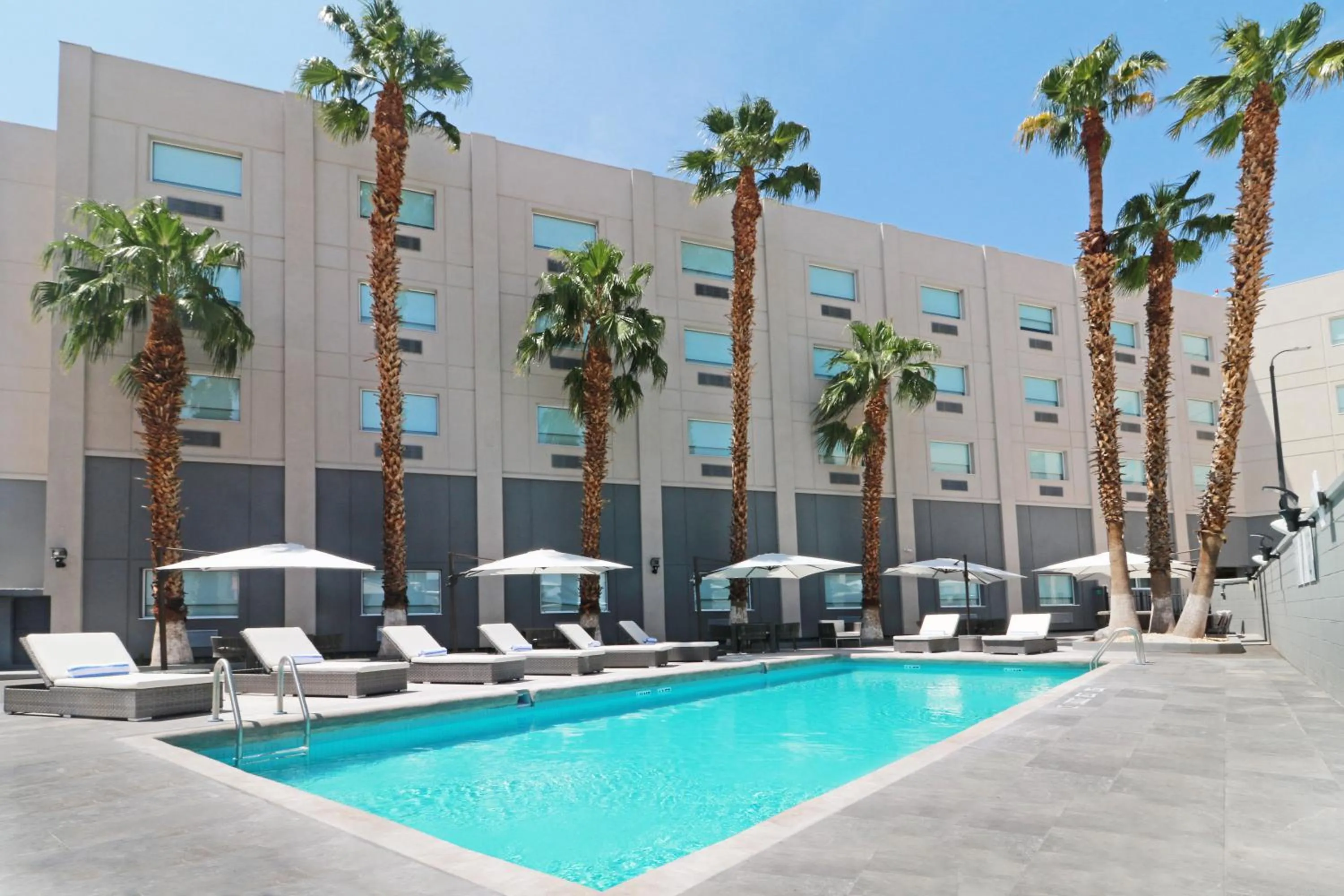 Swimming pool in Holiday Inn - Ciudad Juarez by IHG
