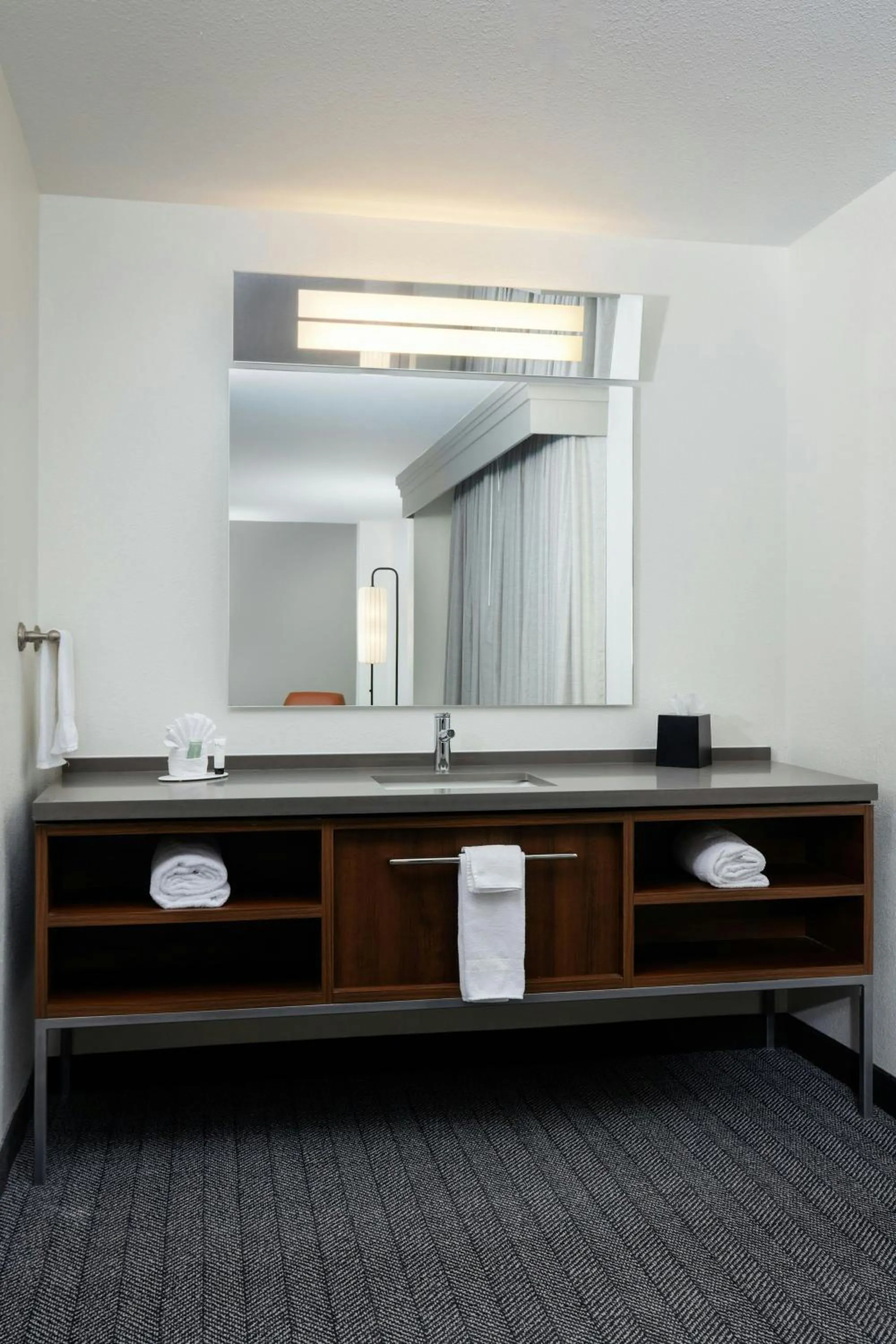 Bedroom in Courtyard by Marriott Wichita at Old Town